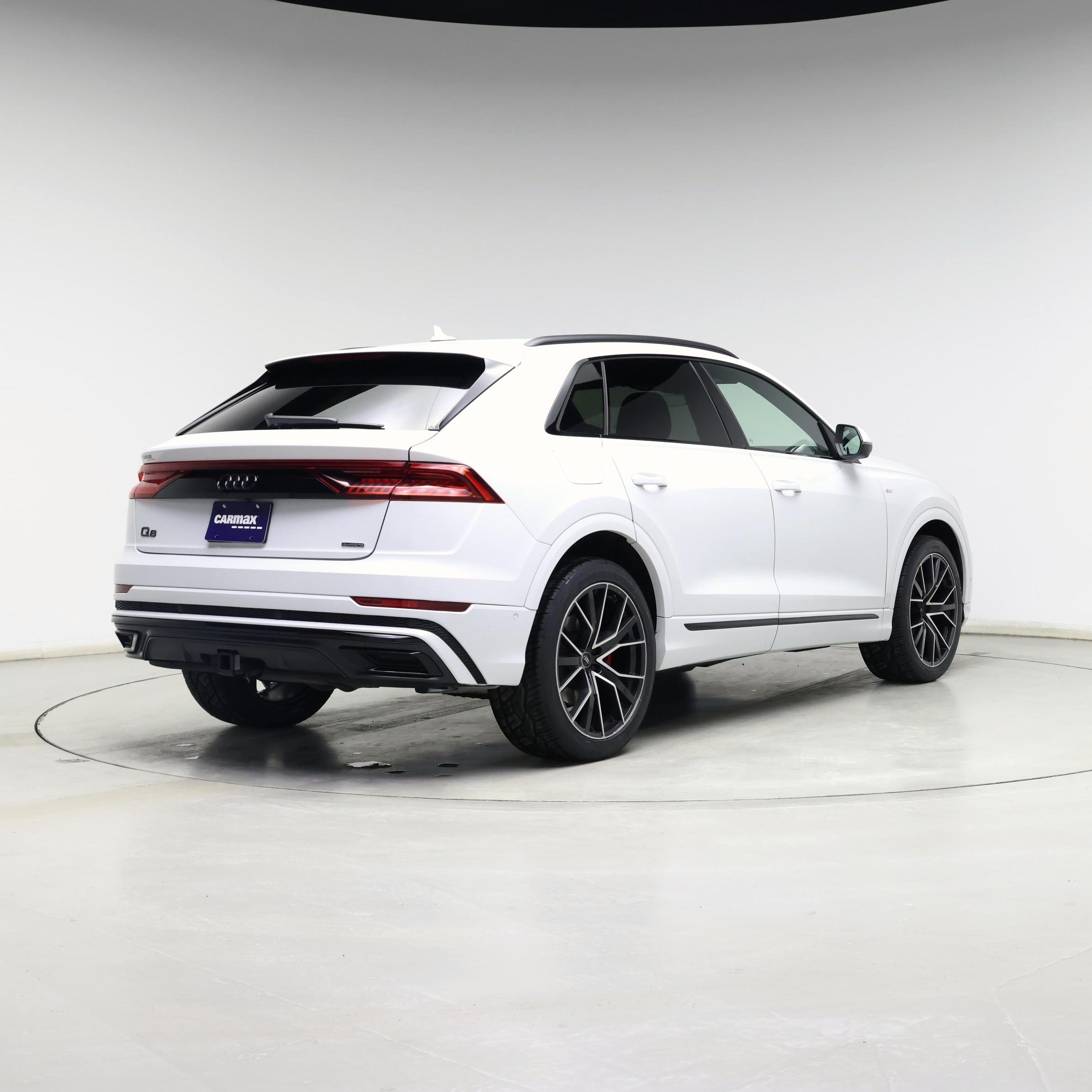 Thumbnail: 2021 Audi Q8 - 8