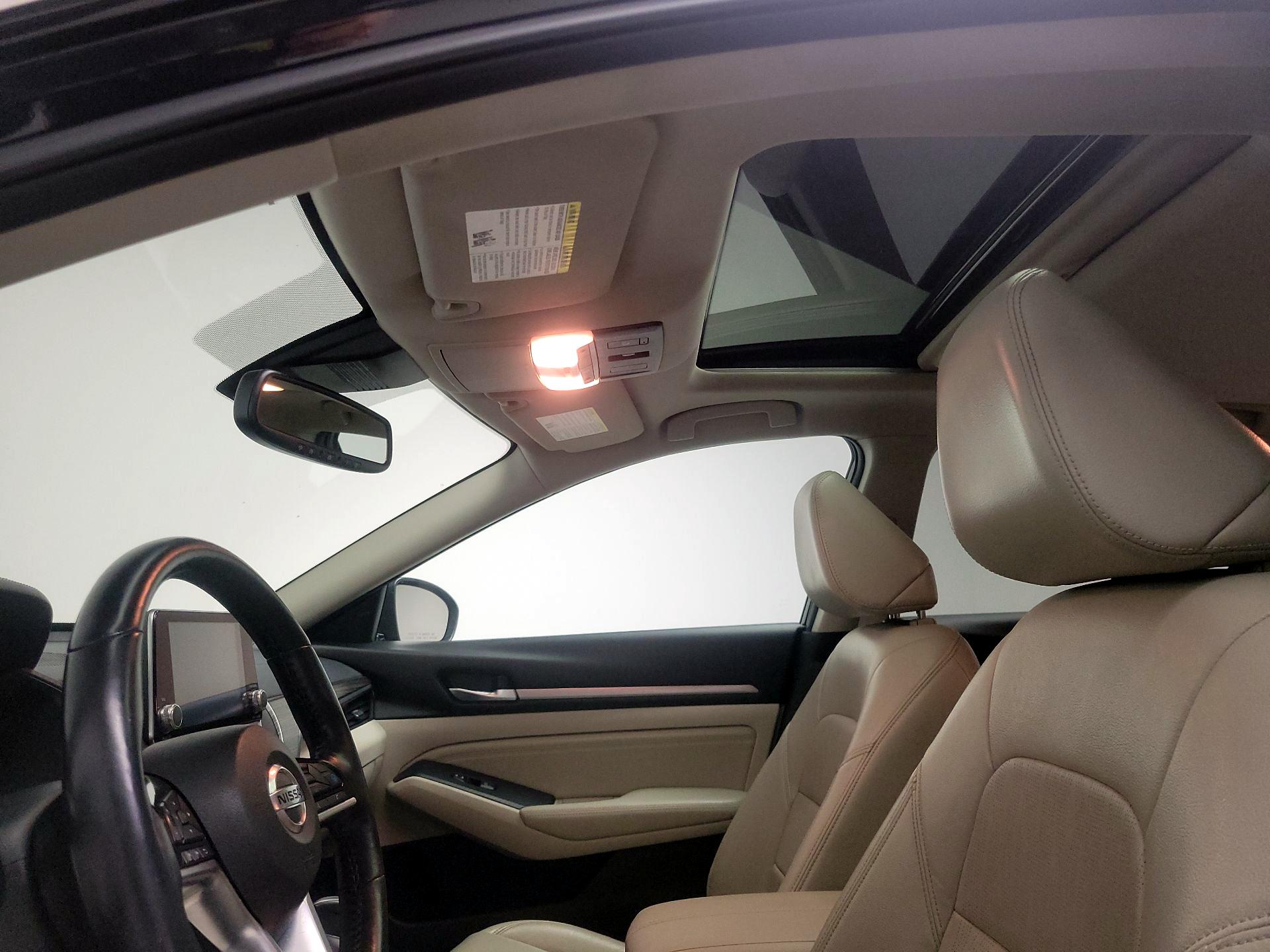 Thumbnail: 2019 Nissan Altima - 20