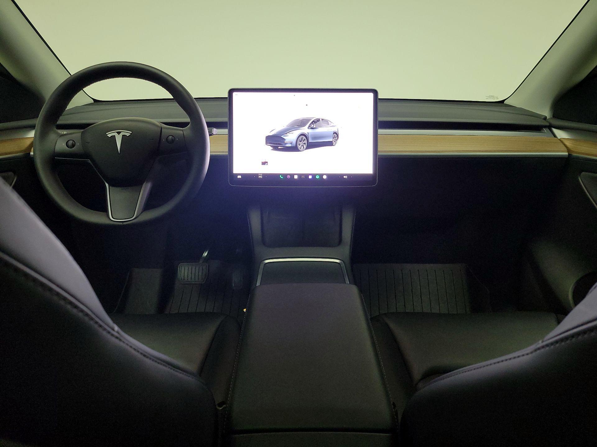 Thumbnail: 2024 Tesla Model Y - 9