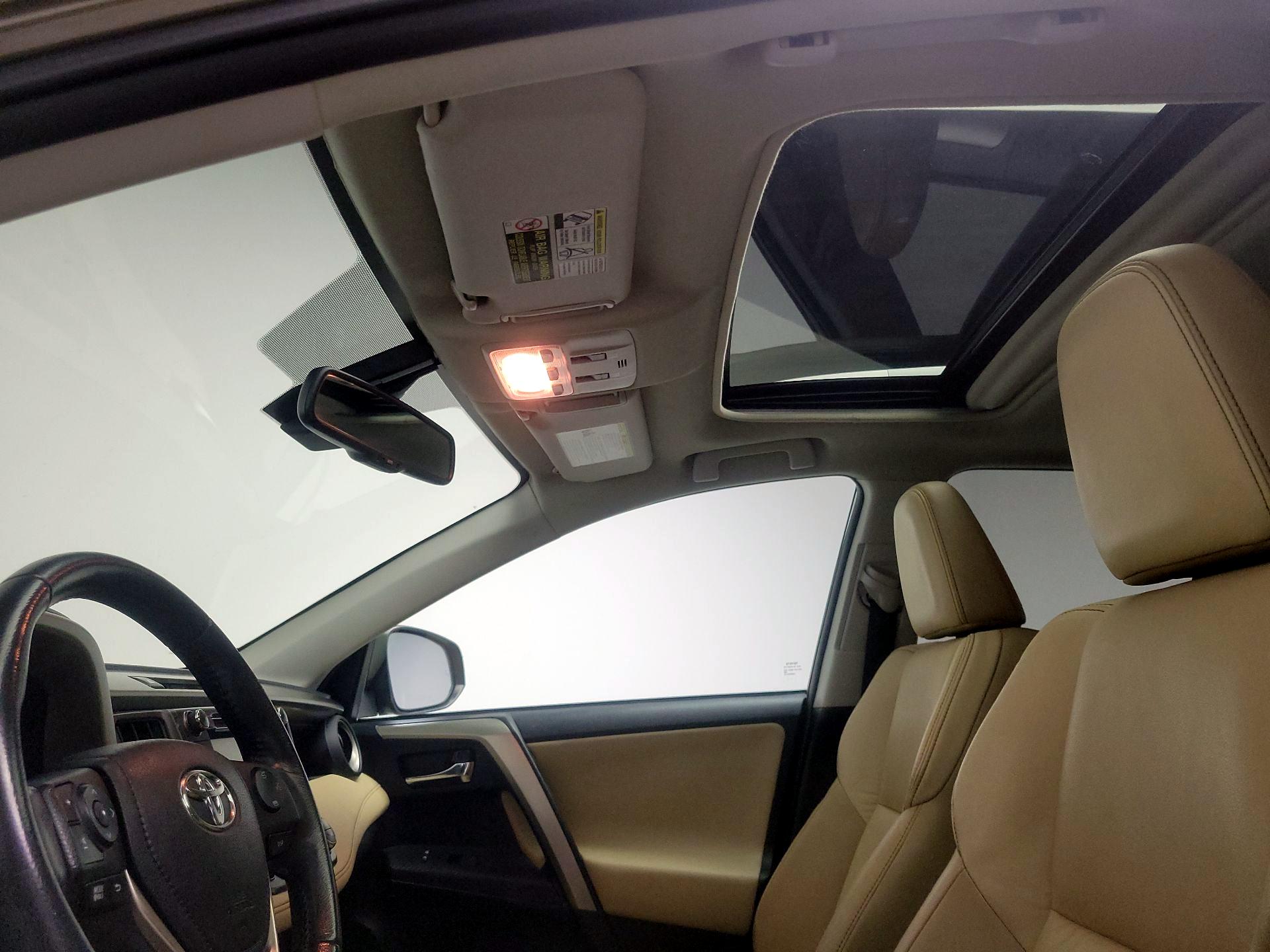 Thumbnail: 2014 Toyota RAV4 - 20