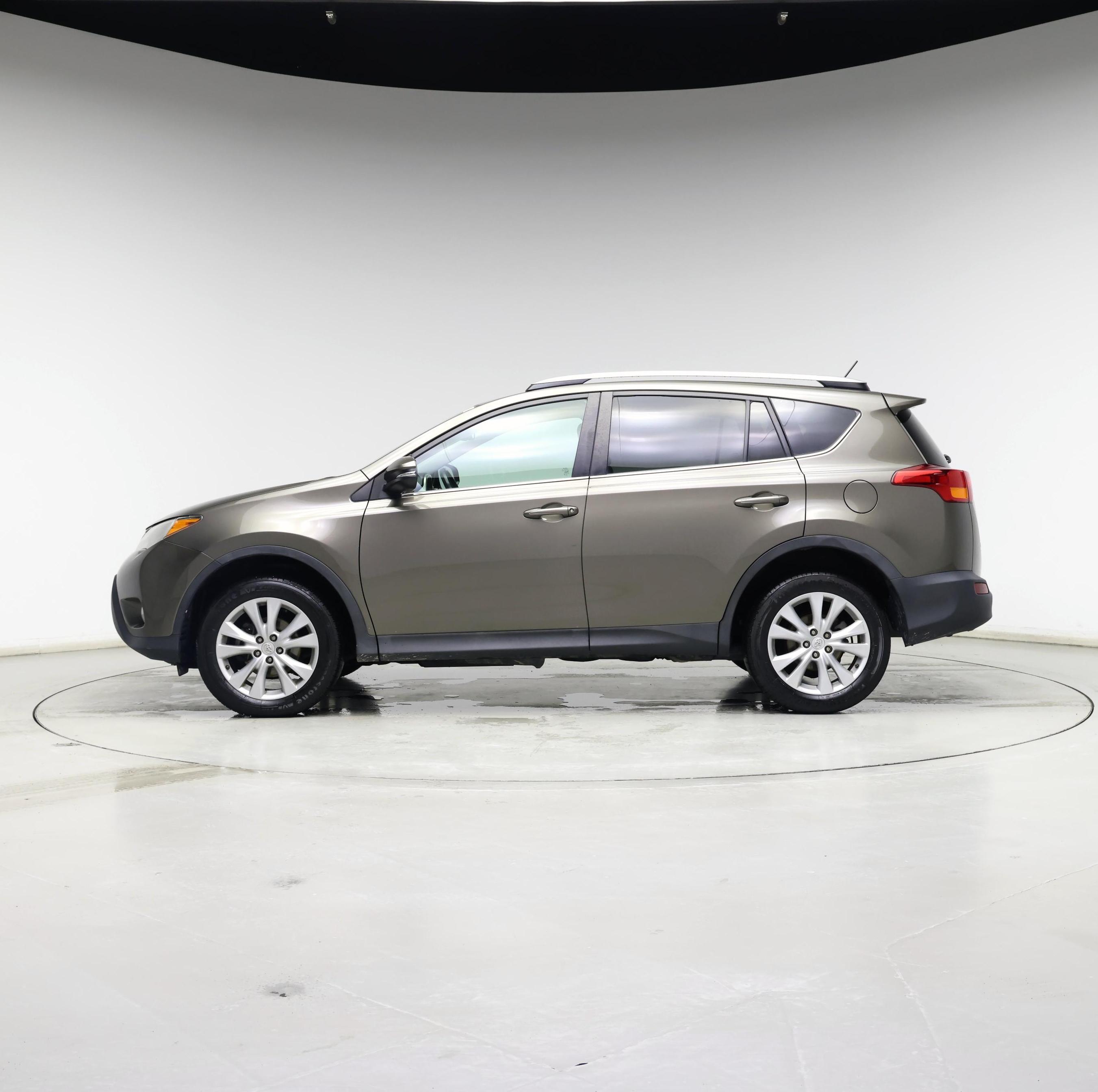Thumbnail: 2014 Toyota RAV4 - 3