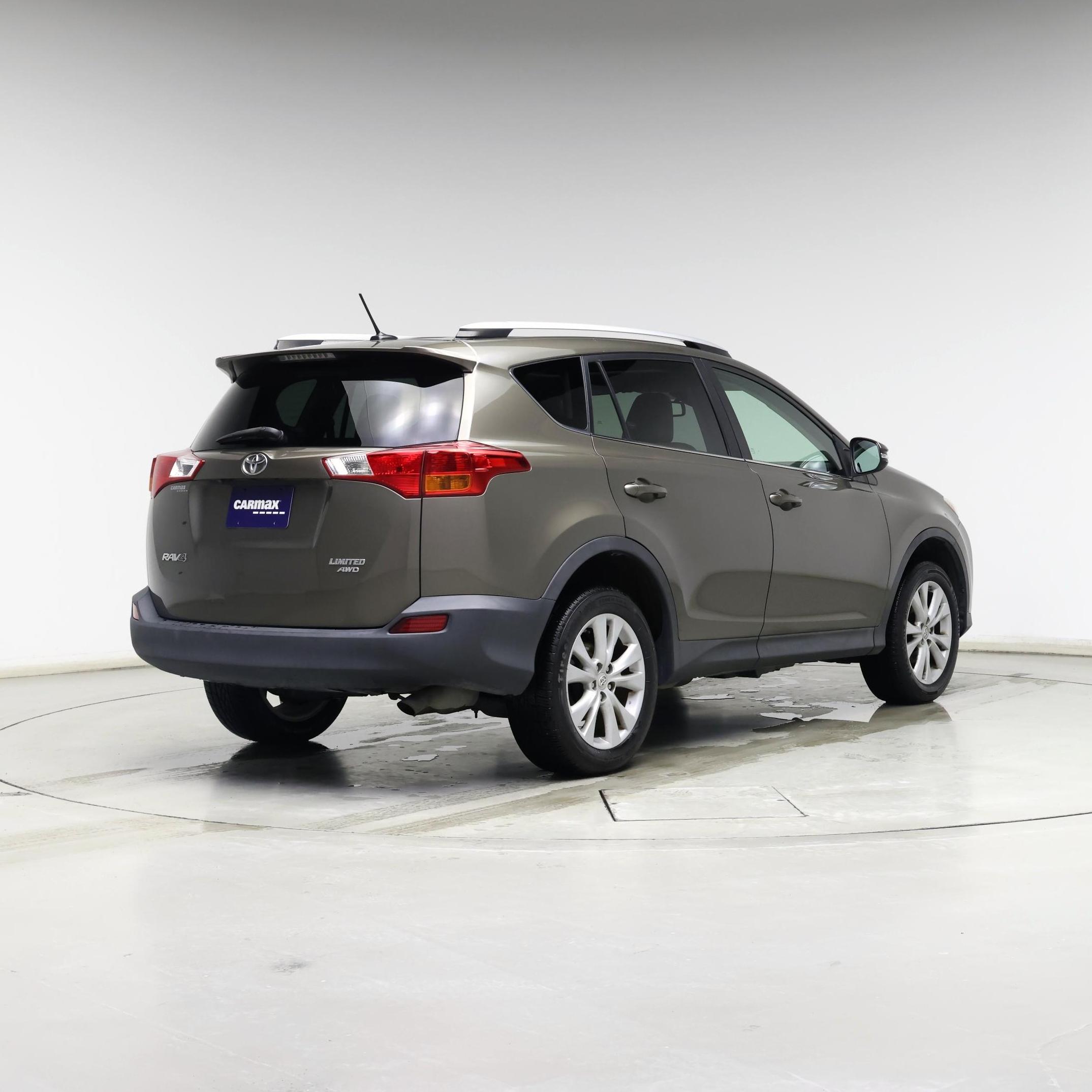 Thumbnail: 2014 Toyota RAV4 - 8