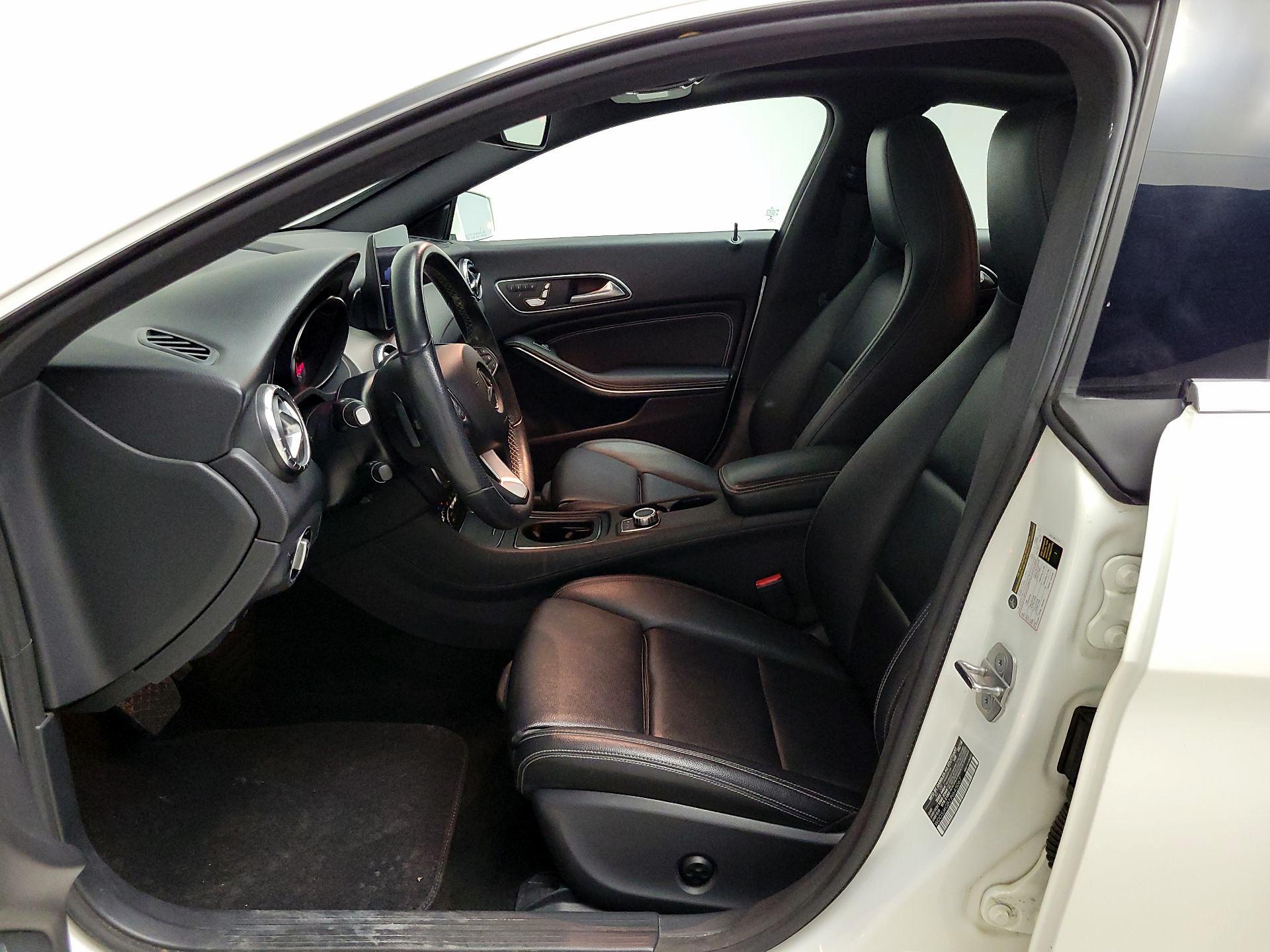 Thumbnail: 2018 Mercedes-Benz CLA - 11