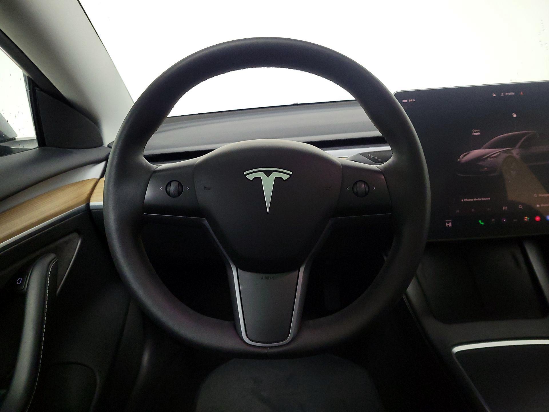 Thumbnail: 2023 Tesla Model 3 - 10