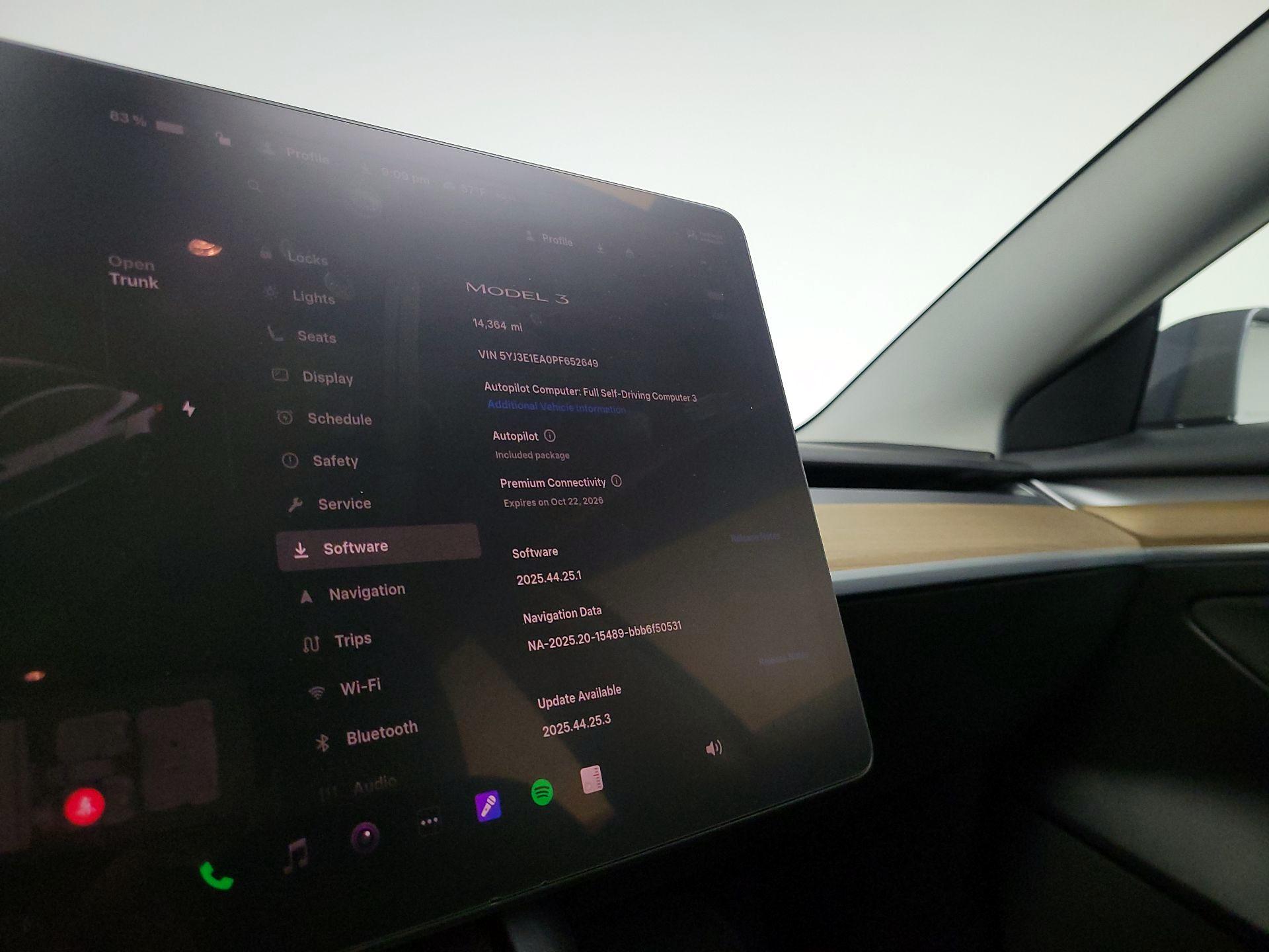 Thumbnail: 2023 Tesla Model 3 - 13