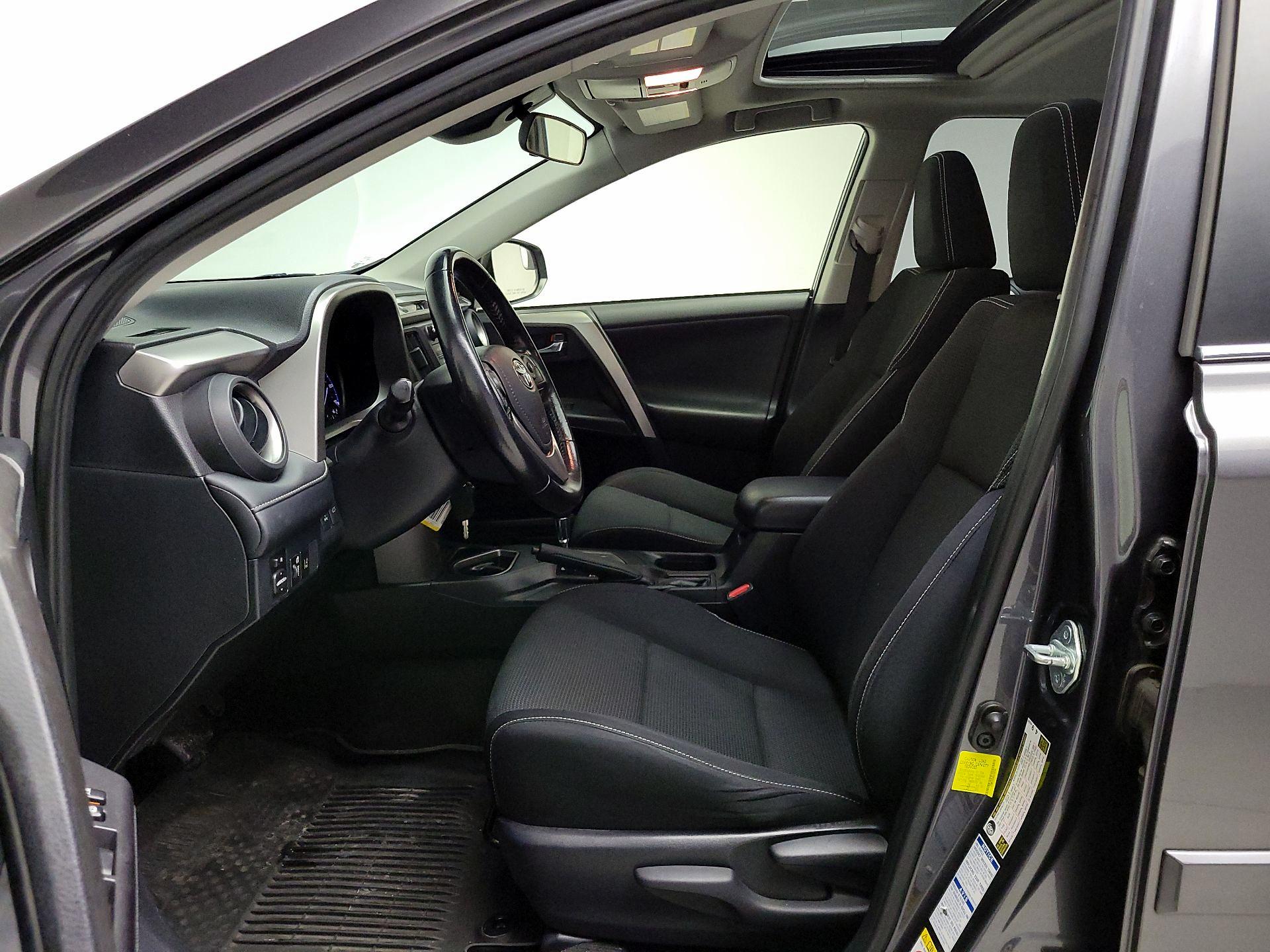 Thumbnail: 2017 Toyota RAV4 - 11