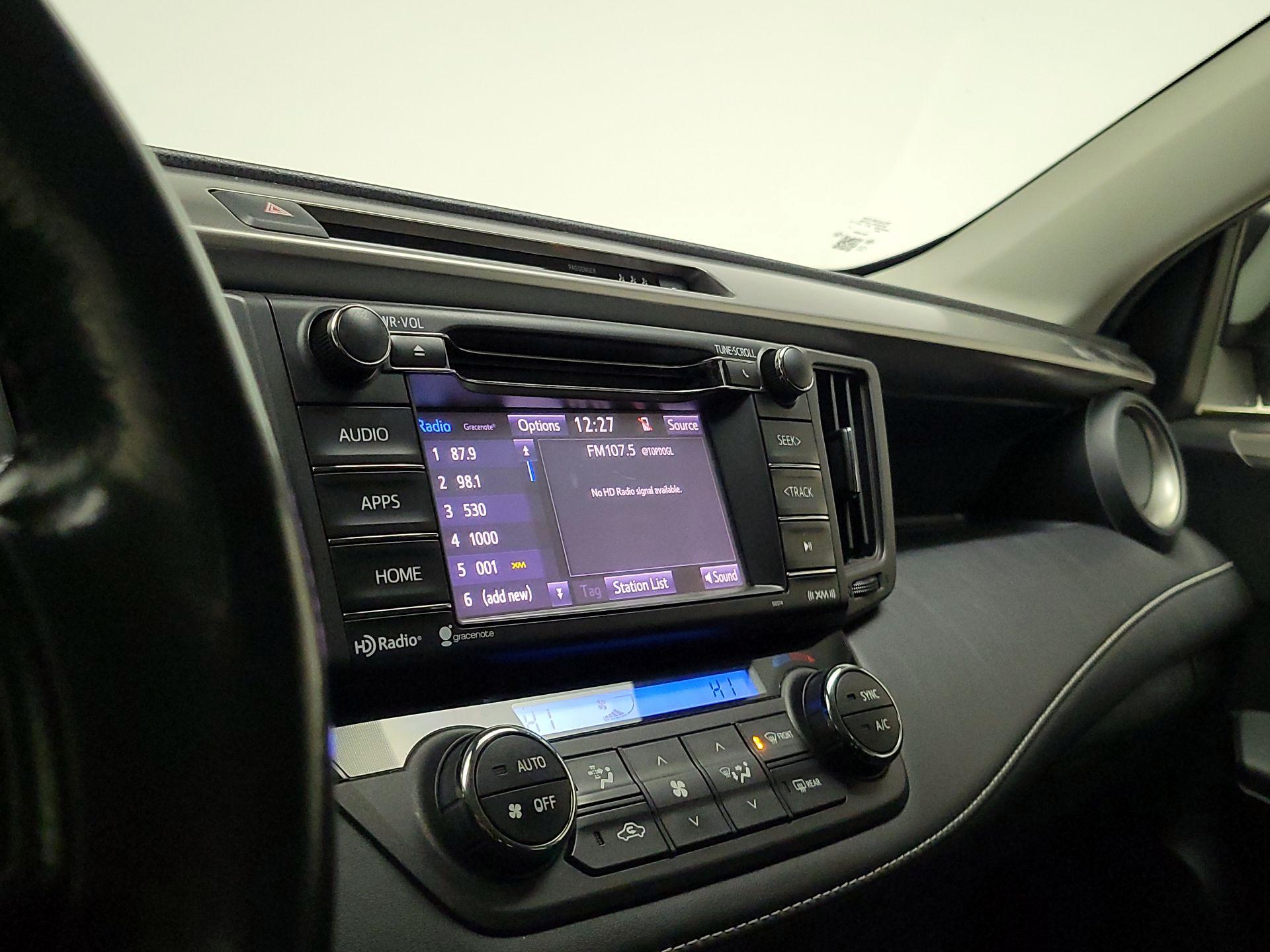 Thumbnail: 2017 Toyota RAV4 - 15