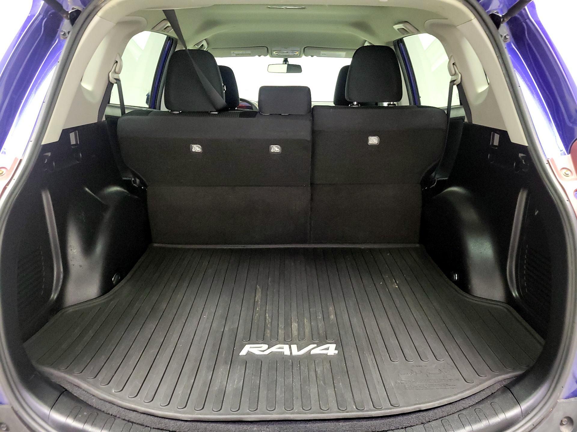 Thumbnail: 2015 Toyota RAV4 - 20