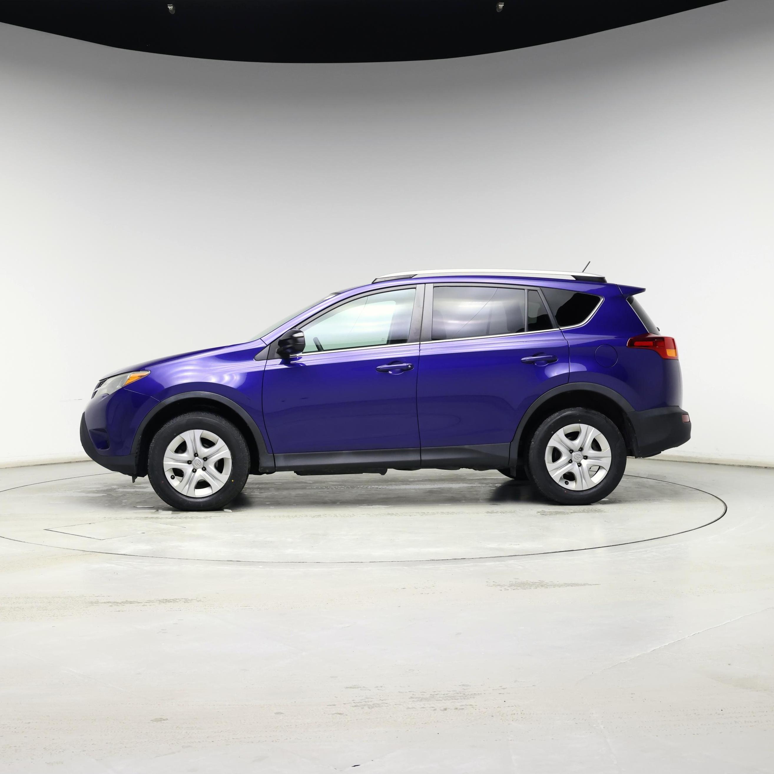 Thumbnail: 2015 Toyota RAV4 - 3