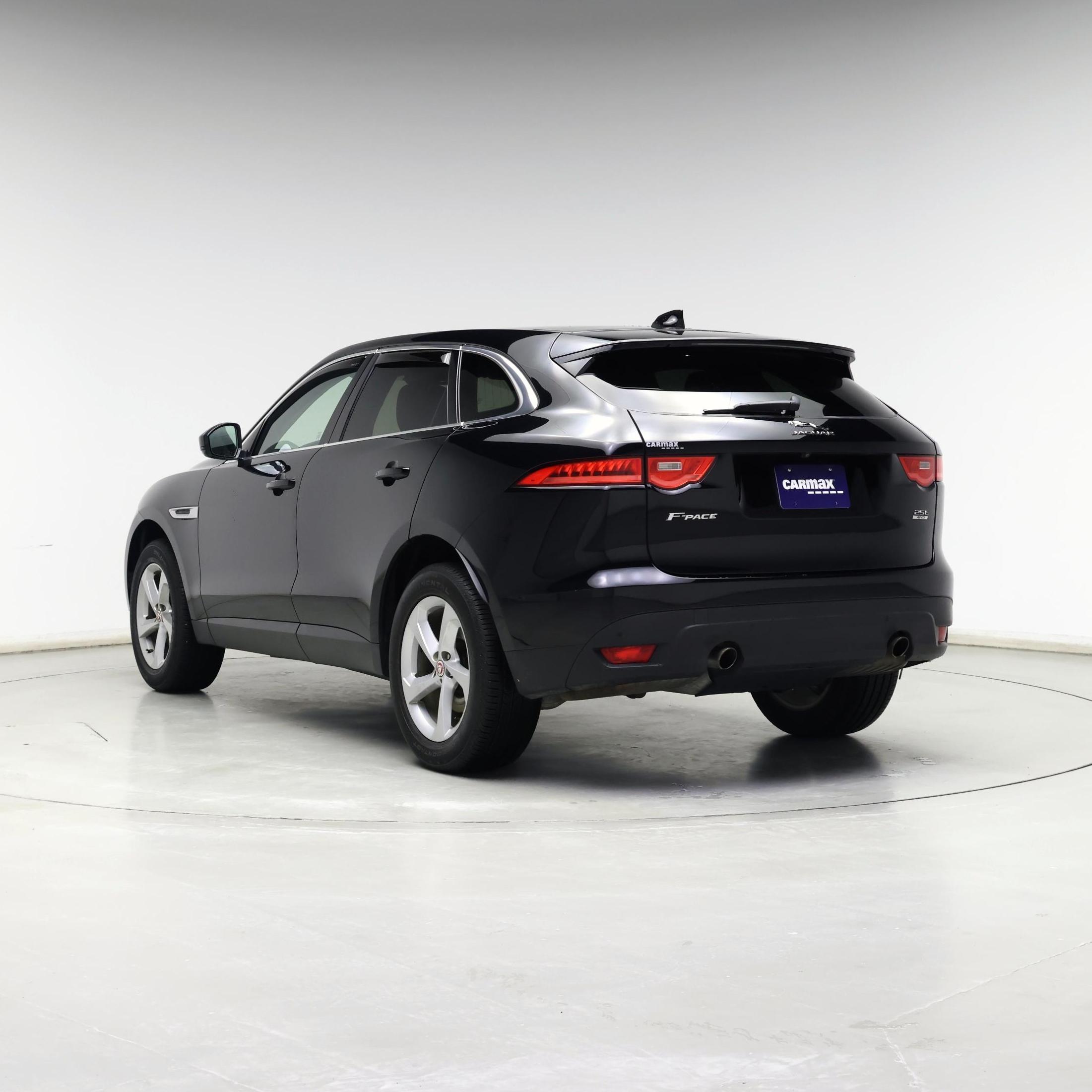 Thumbnail: 2019 Jaguar F-Pace - 2