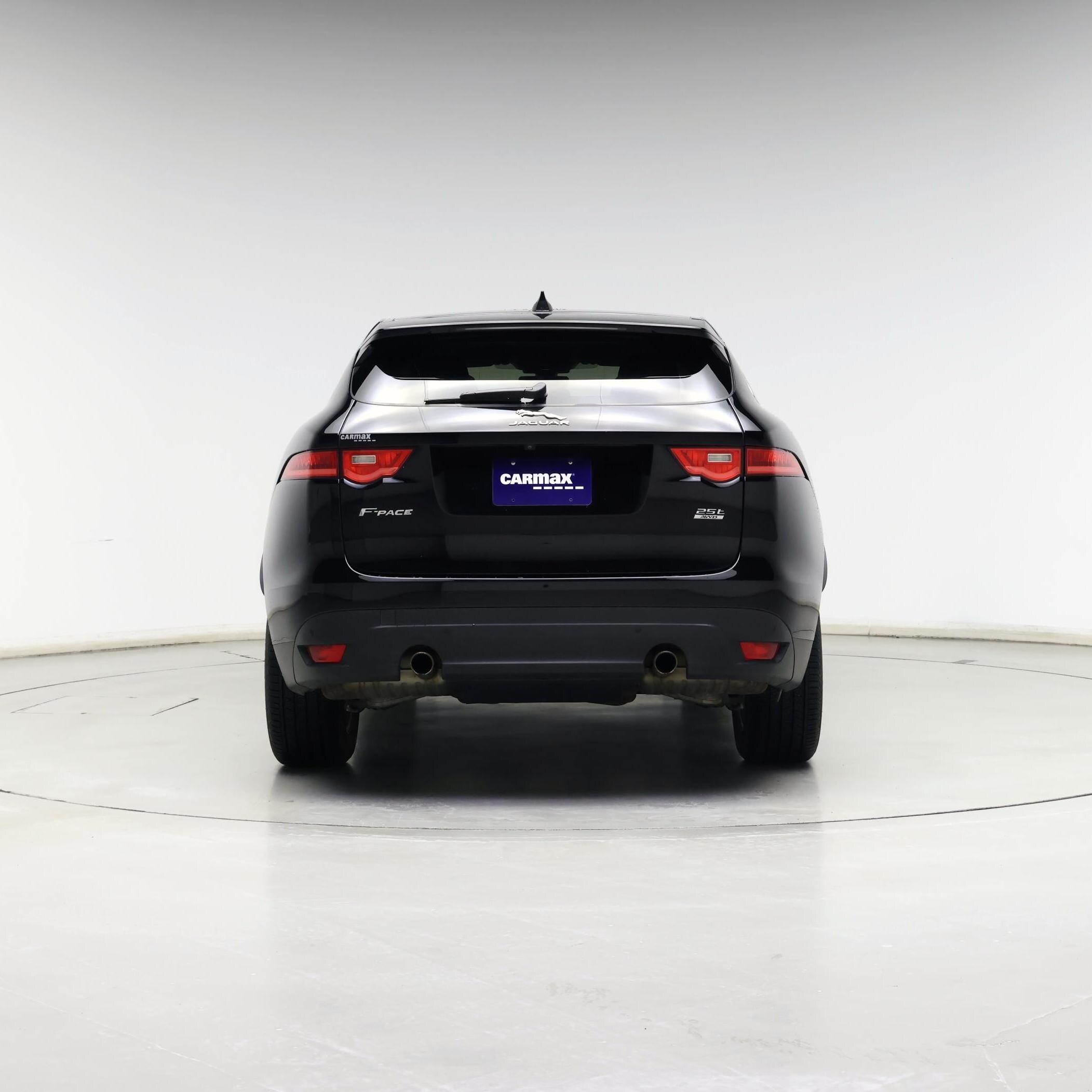 Thumbnail: 2019 Jaguar F-Pace - 6