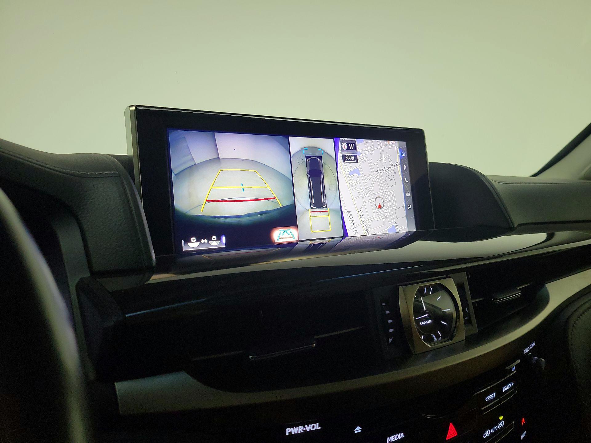 Thumbnail: 2021 Lexus LX - 15