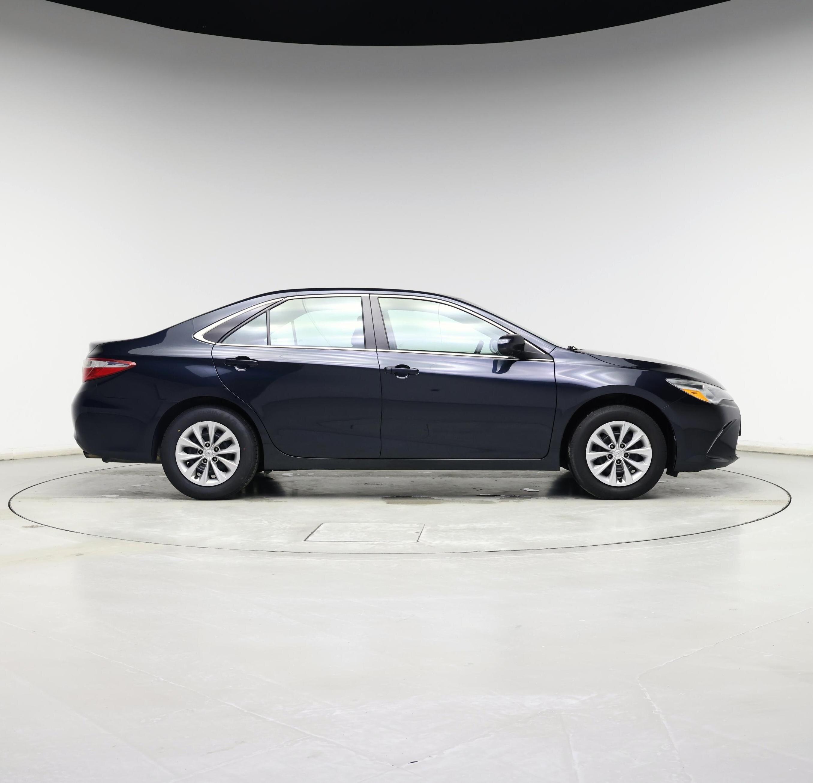 Thumbnail: 2016 Toyota Camry - 7