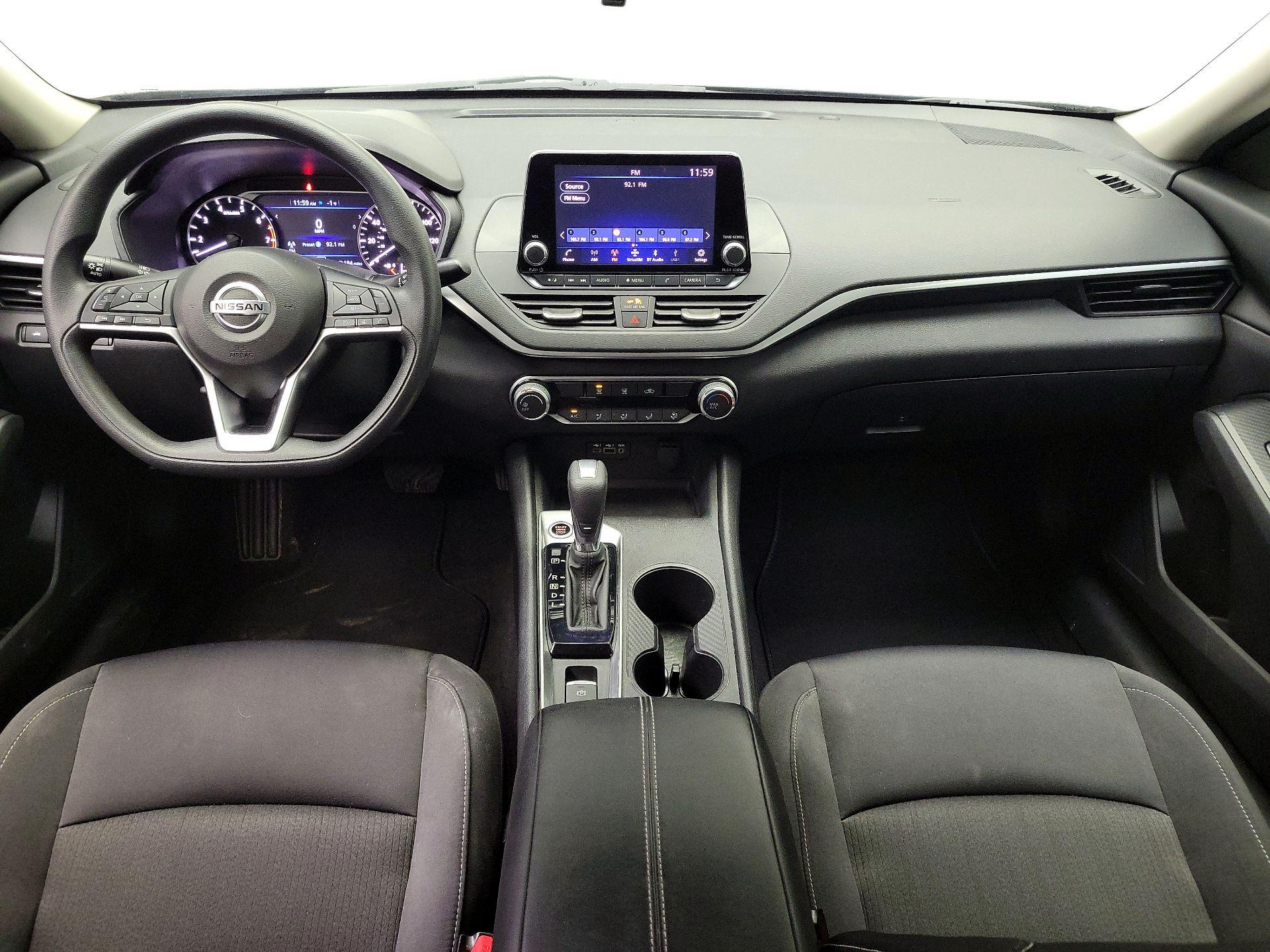 Thumbnail: 2020 Nissan Altima - 9