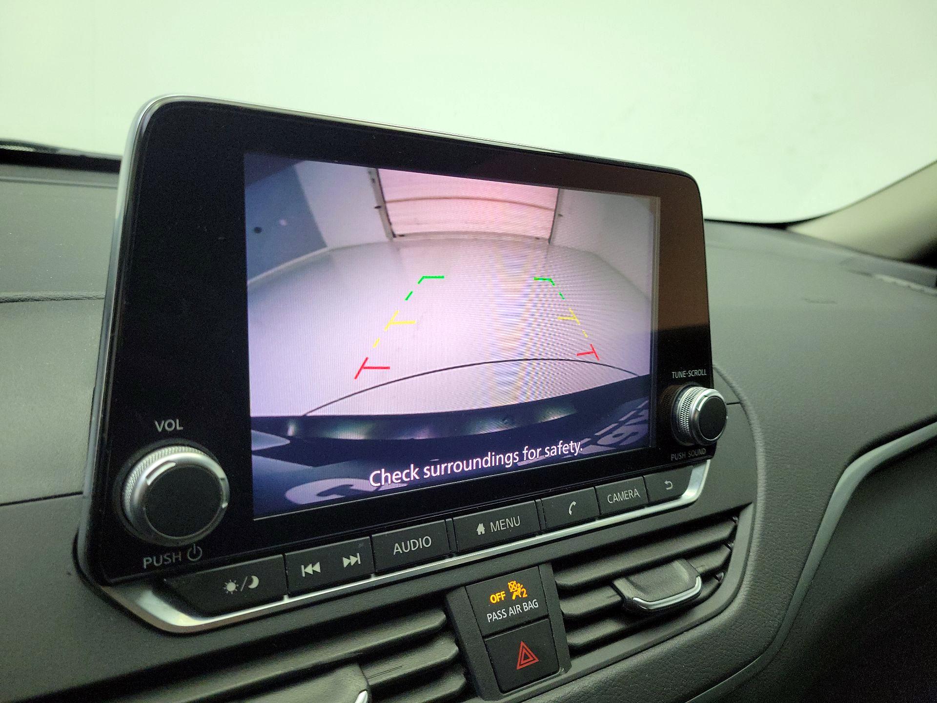 Thumbnail: 2020 Nissan Altima - 13