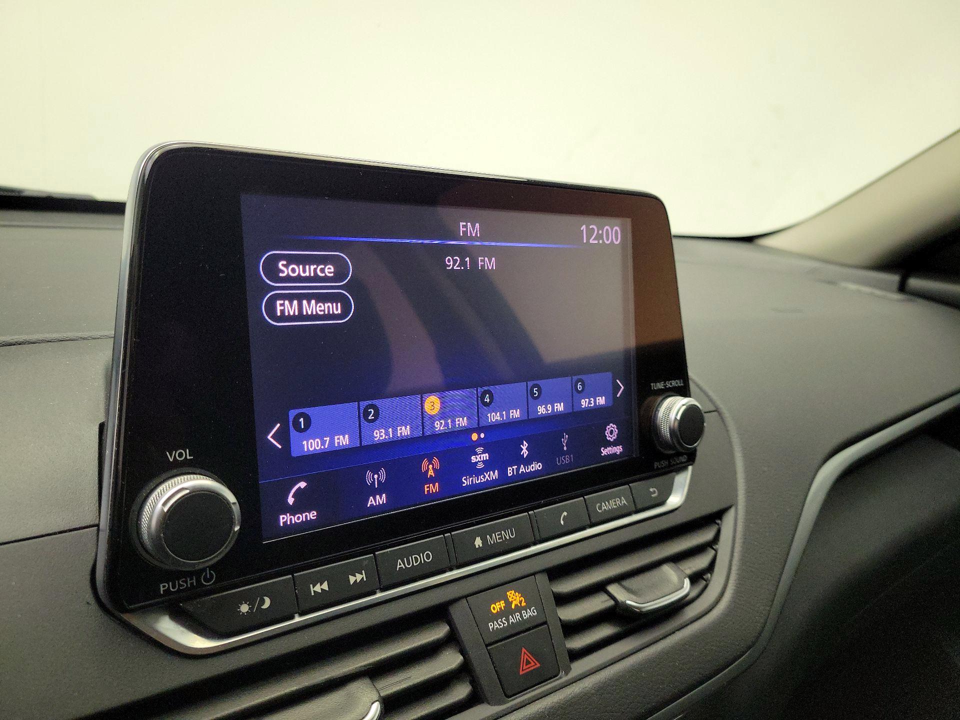 Thumbnail: 2020 Nissan Altima - 14