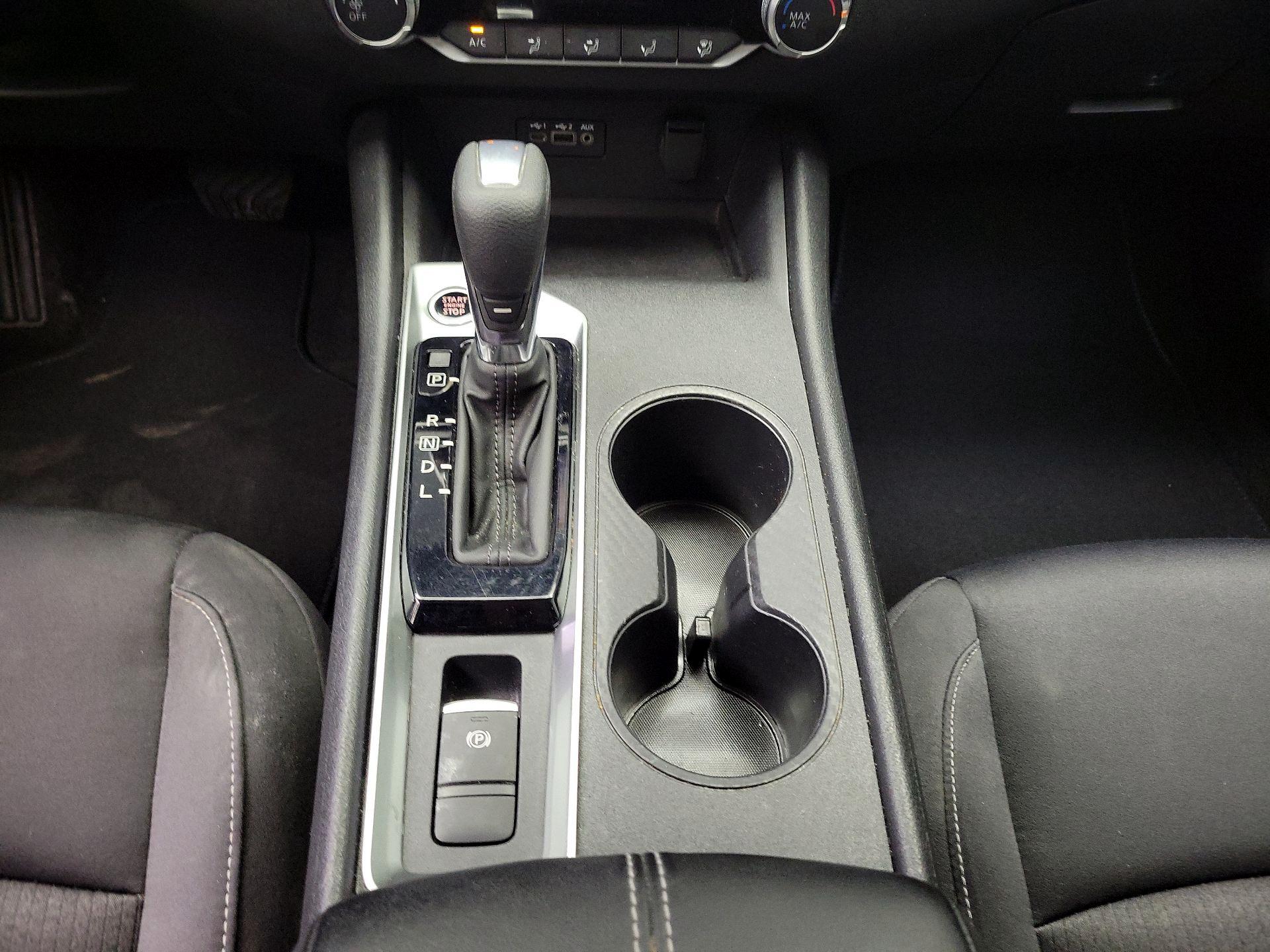 Thumbnail: 2020 Nissan Altima - 16