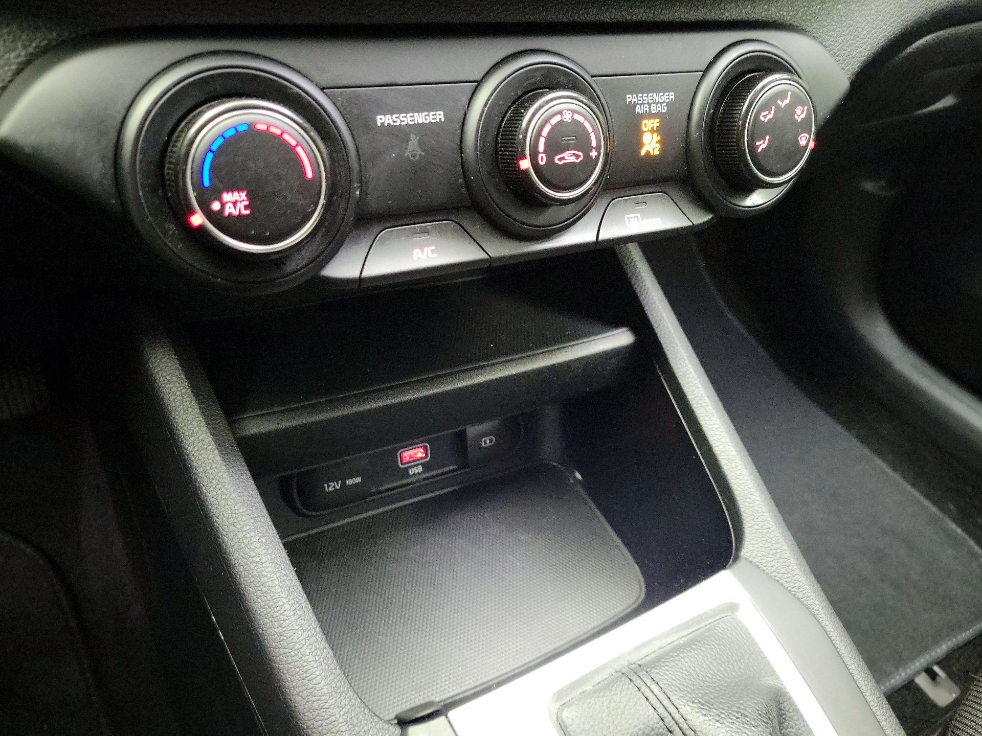 Thumbnail: 2024 Kia Forte - 16