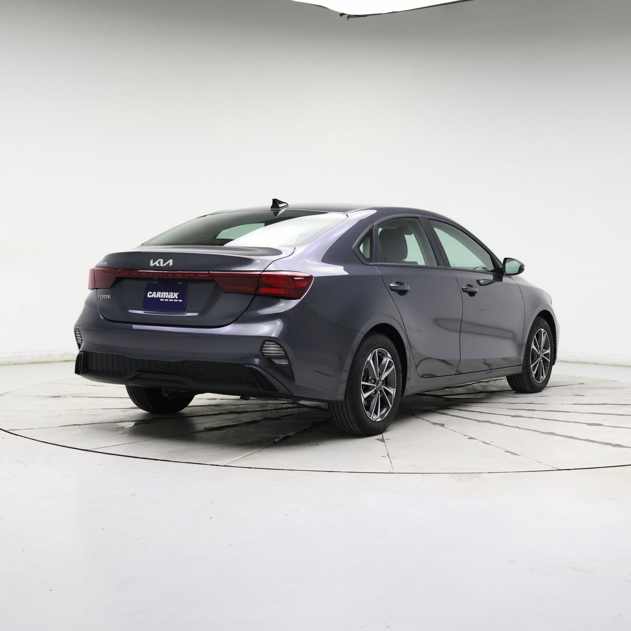 Thumbnail: 2024 Kia Forte - 8