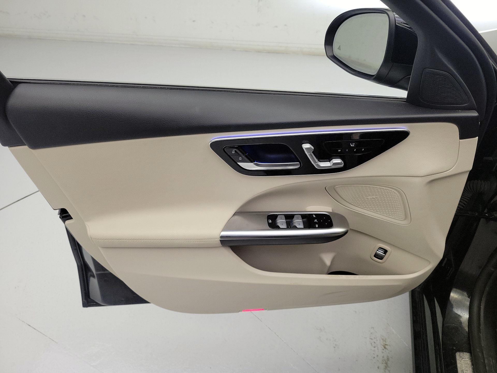 Thumbnail: 2023 Mercedes-Benz C-Class - 12