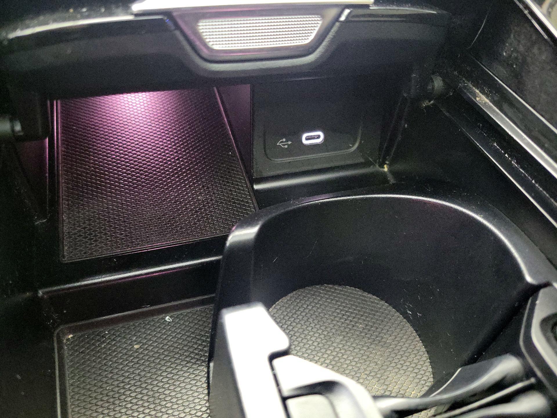 Thumbnail: 2023 Mercedes-Benz C-Class - 18