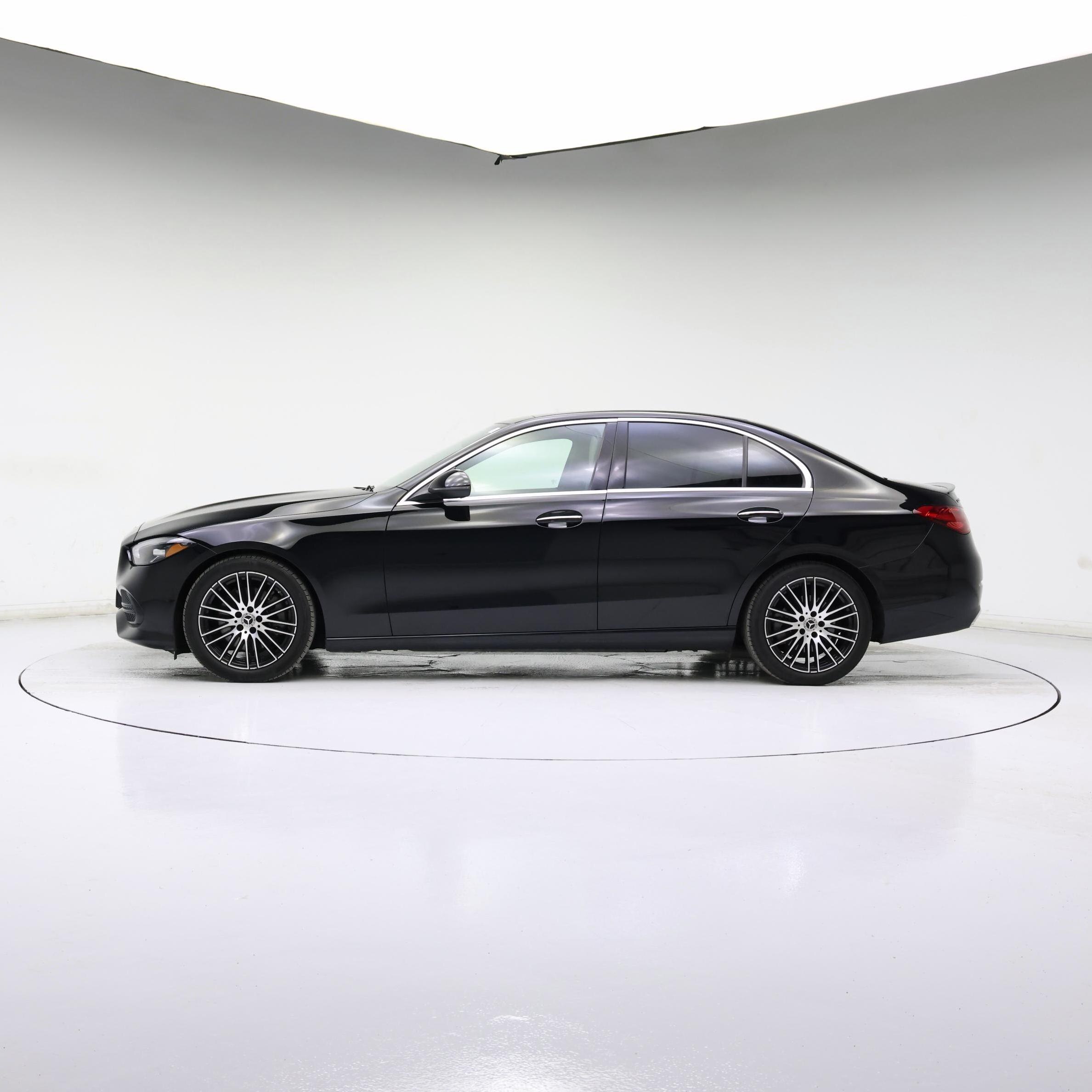 Thumbnail: 2023 Mercedes-Benz C-Class - 3