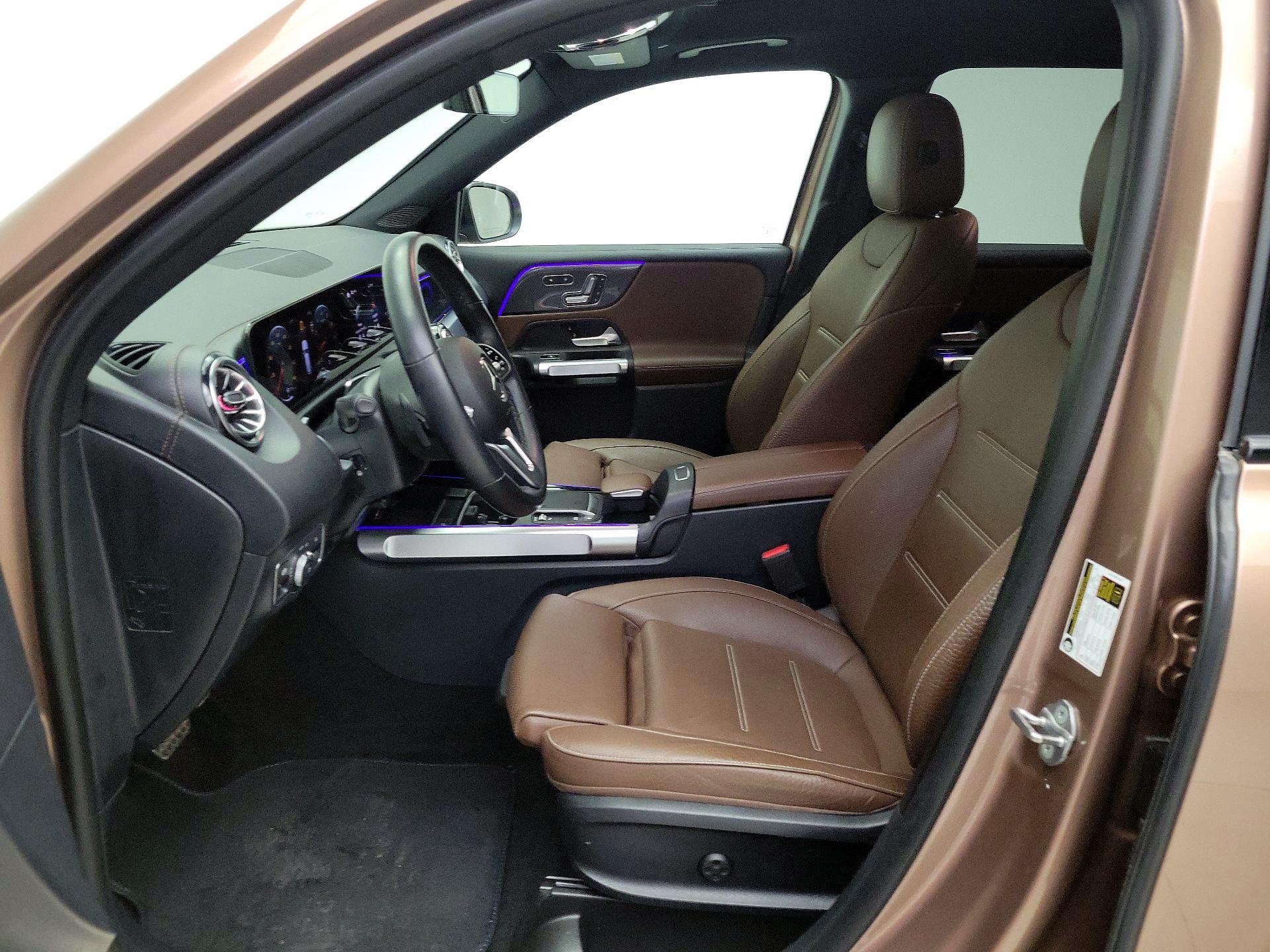 Thumbnail: 2023 Mercedes-Benz GLB - 11