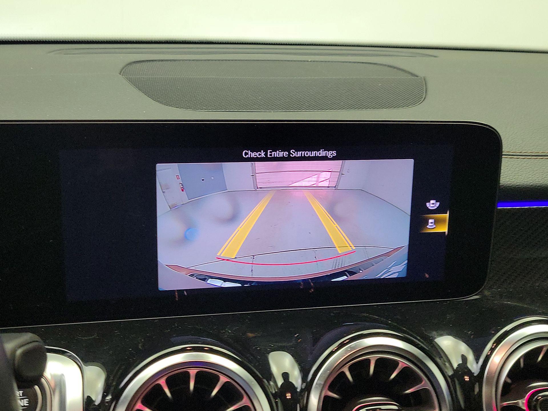 Thumbnail: 2023 Mercedes-Benz GLB - 15