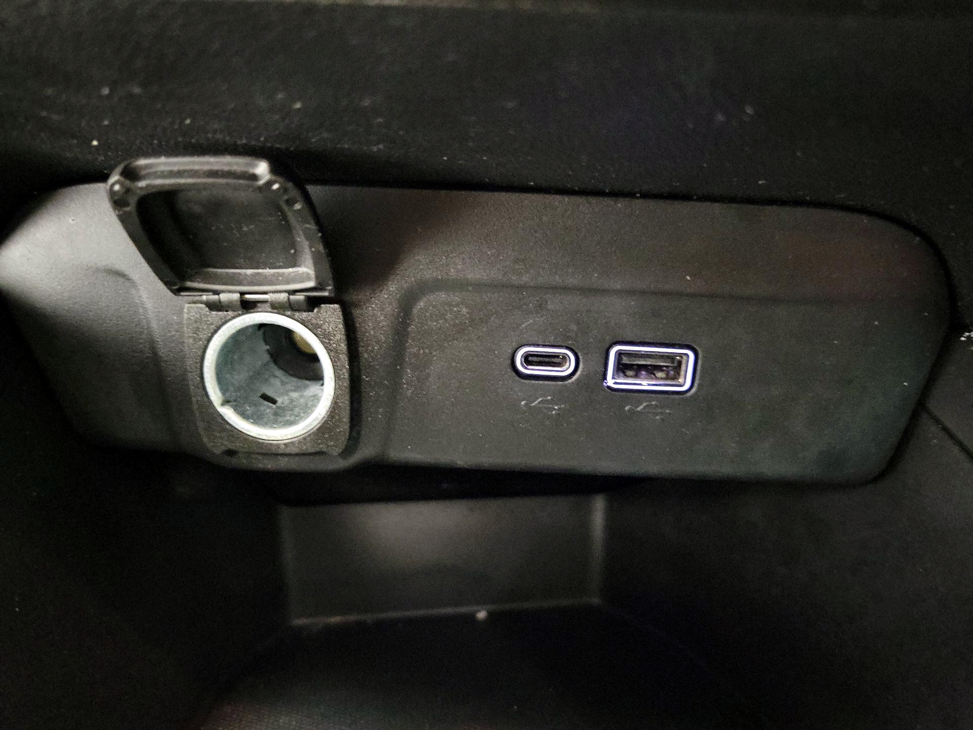 Thumbnail: 2024 Chevrolet Trax - 17