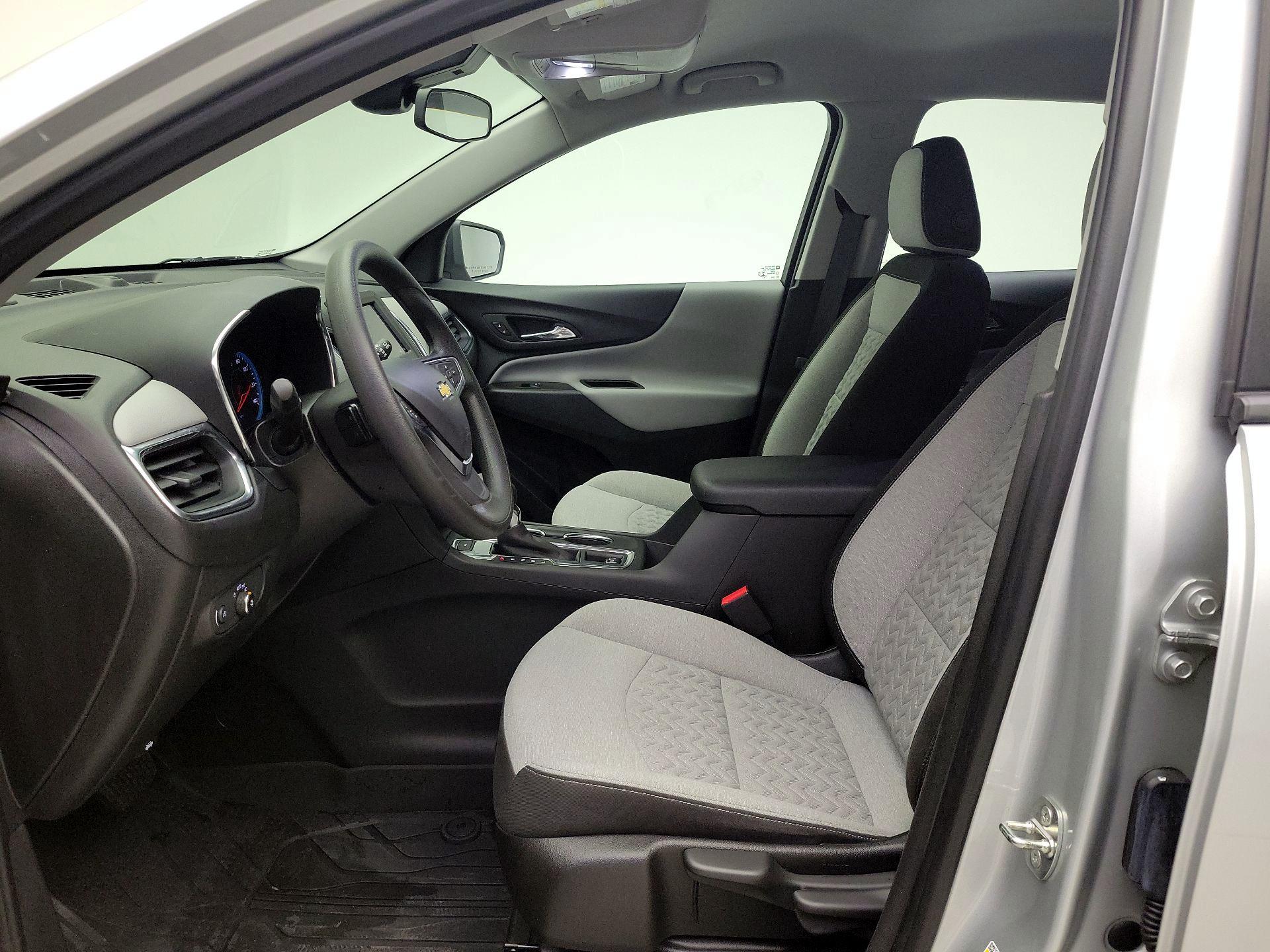 Thumbnail: 2022 Chevrolet Equinox - 11