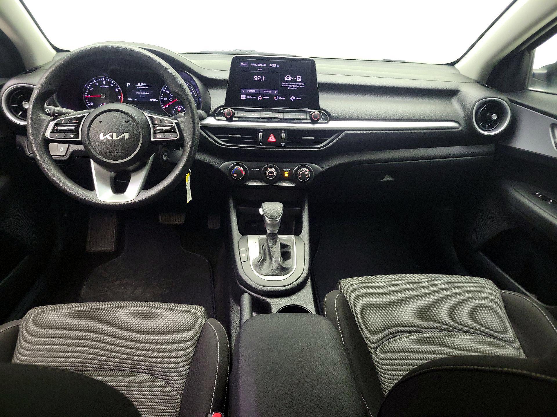 Thumbnail: 2024 Kia Forte - 9