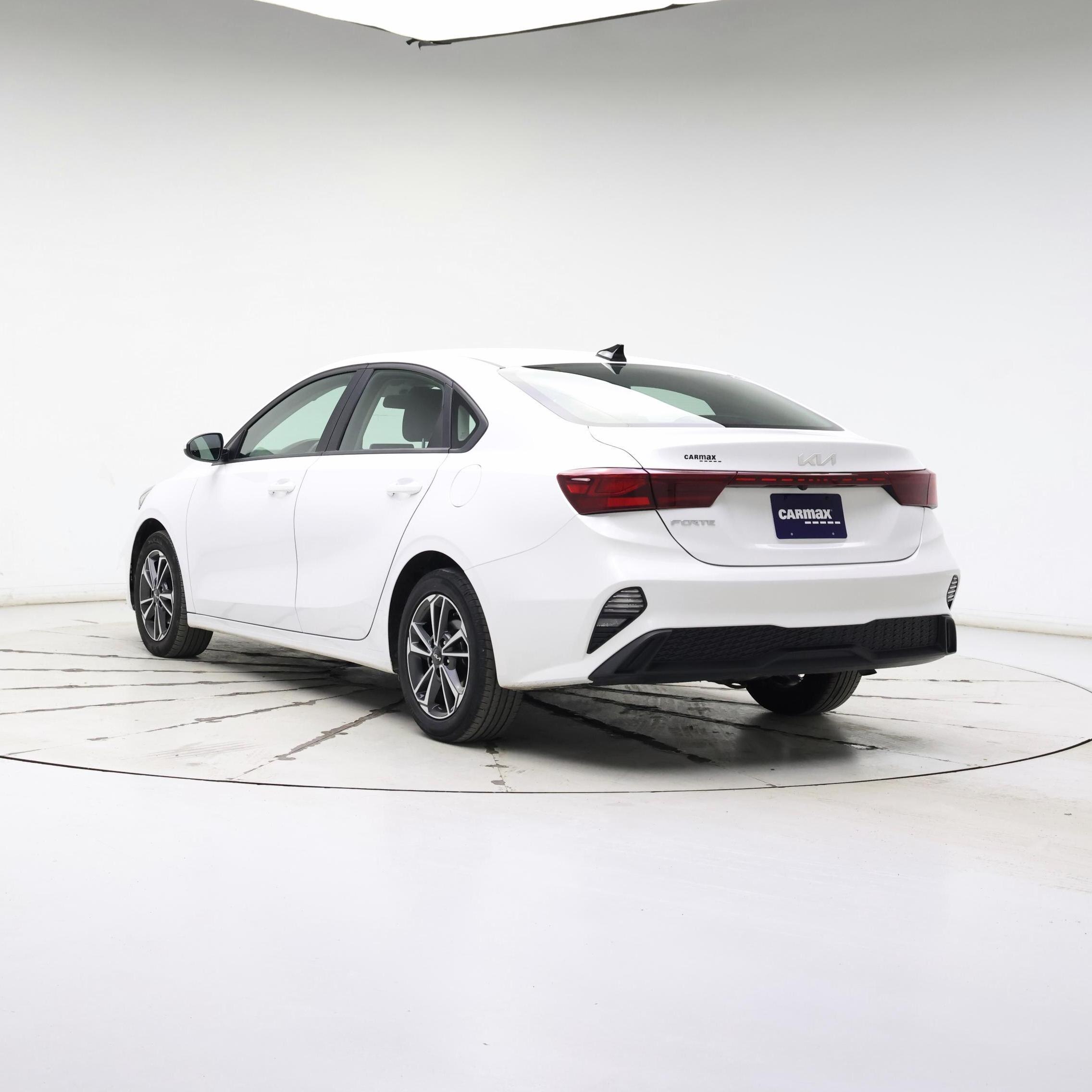 Thumbnail: 2024 Kia Forte - 2