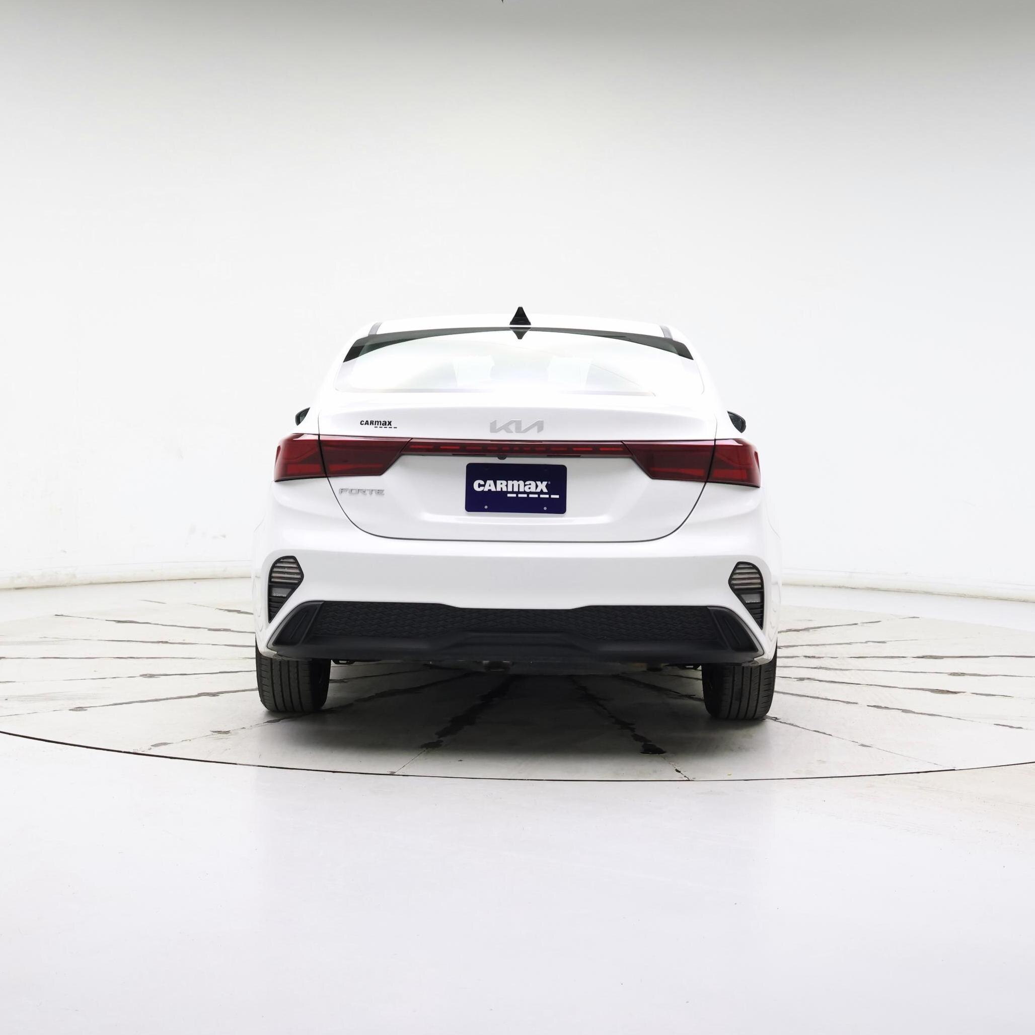 Thumbnail: 2024 Kia Forte - 6