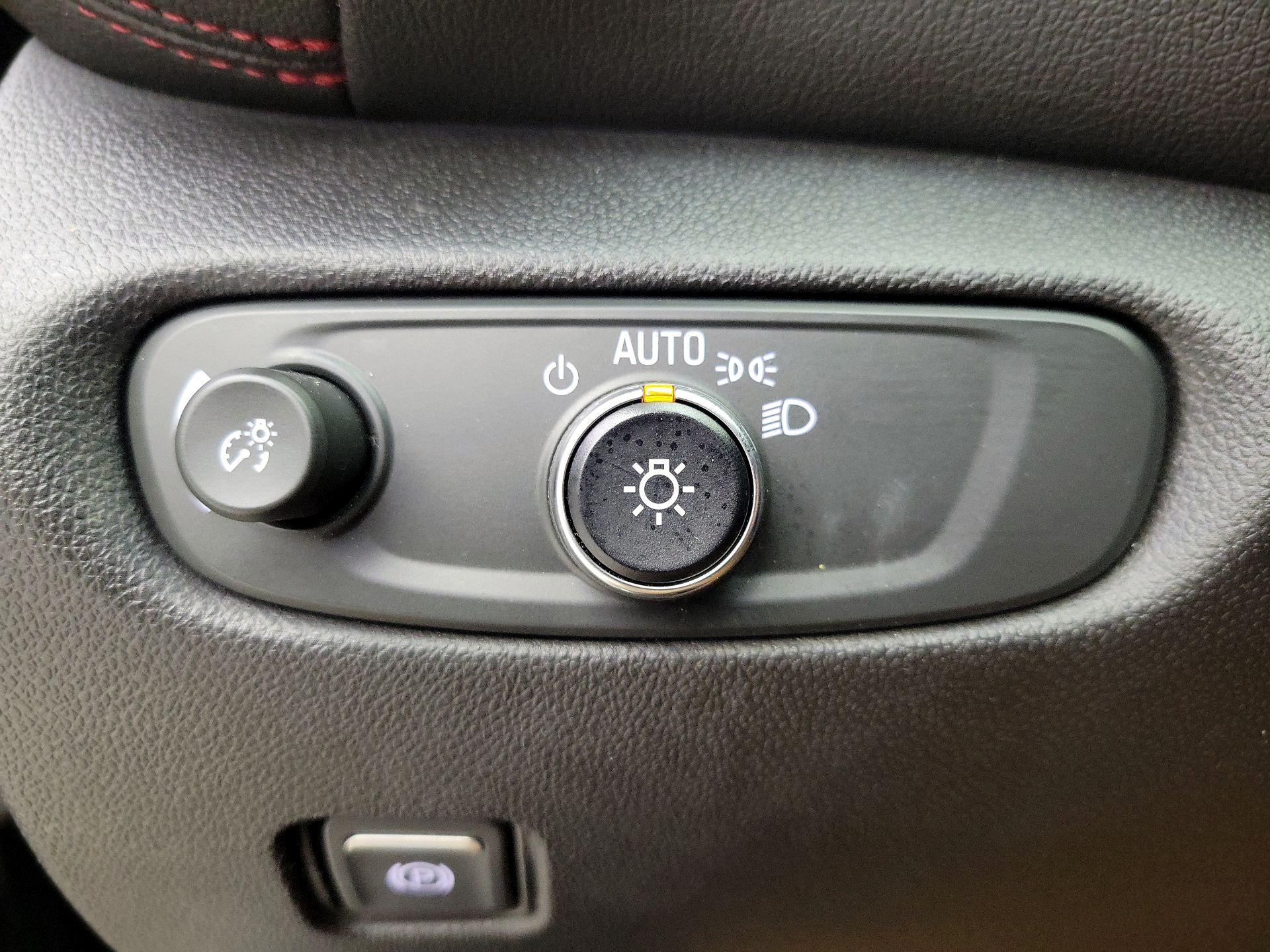 Thumbnail: 2023 Chevrolet Blazer - 13