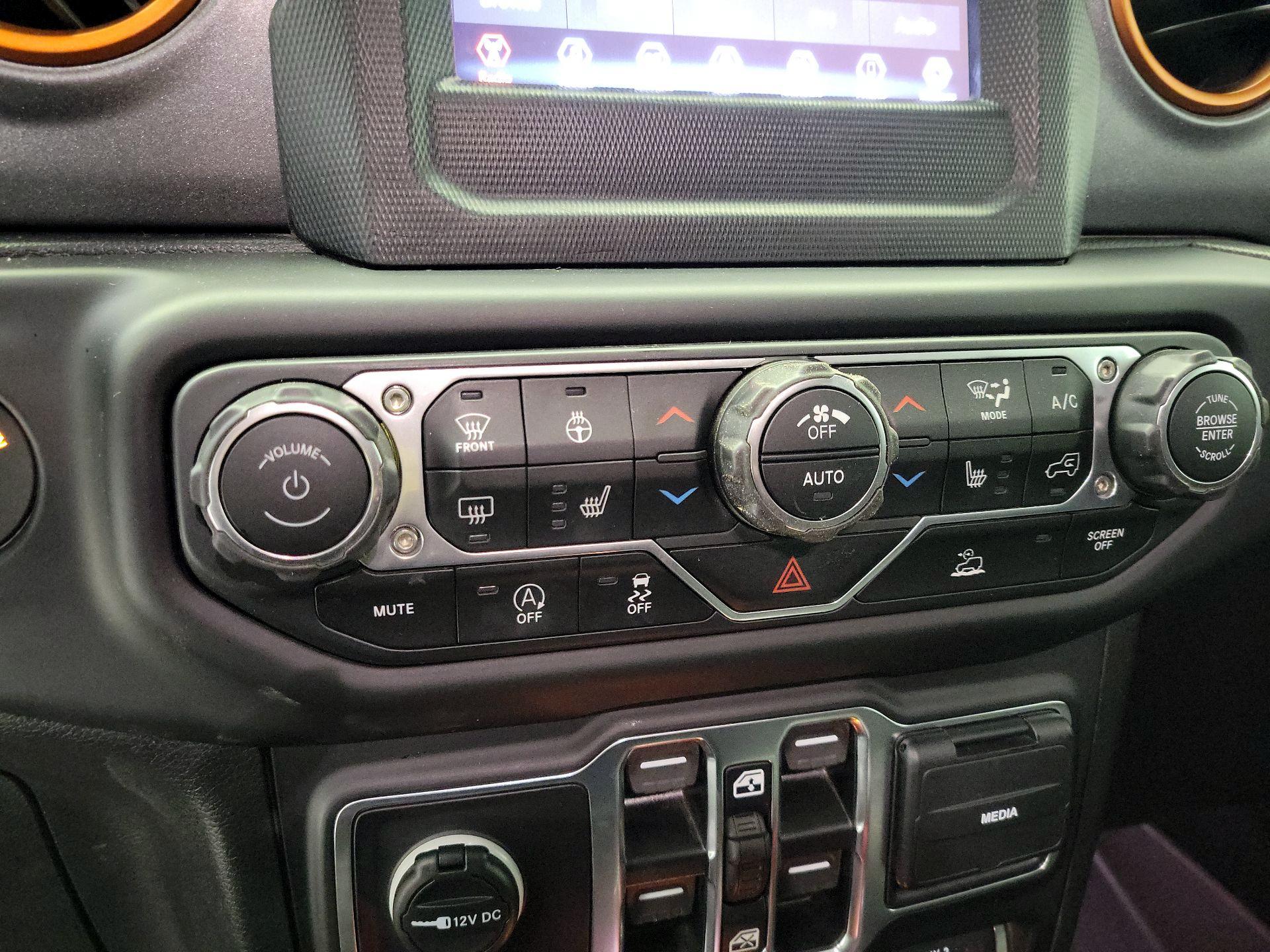 Thumbnail: 2021 Jeep Gladiator - 15