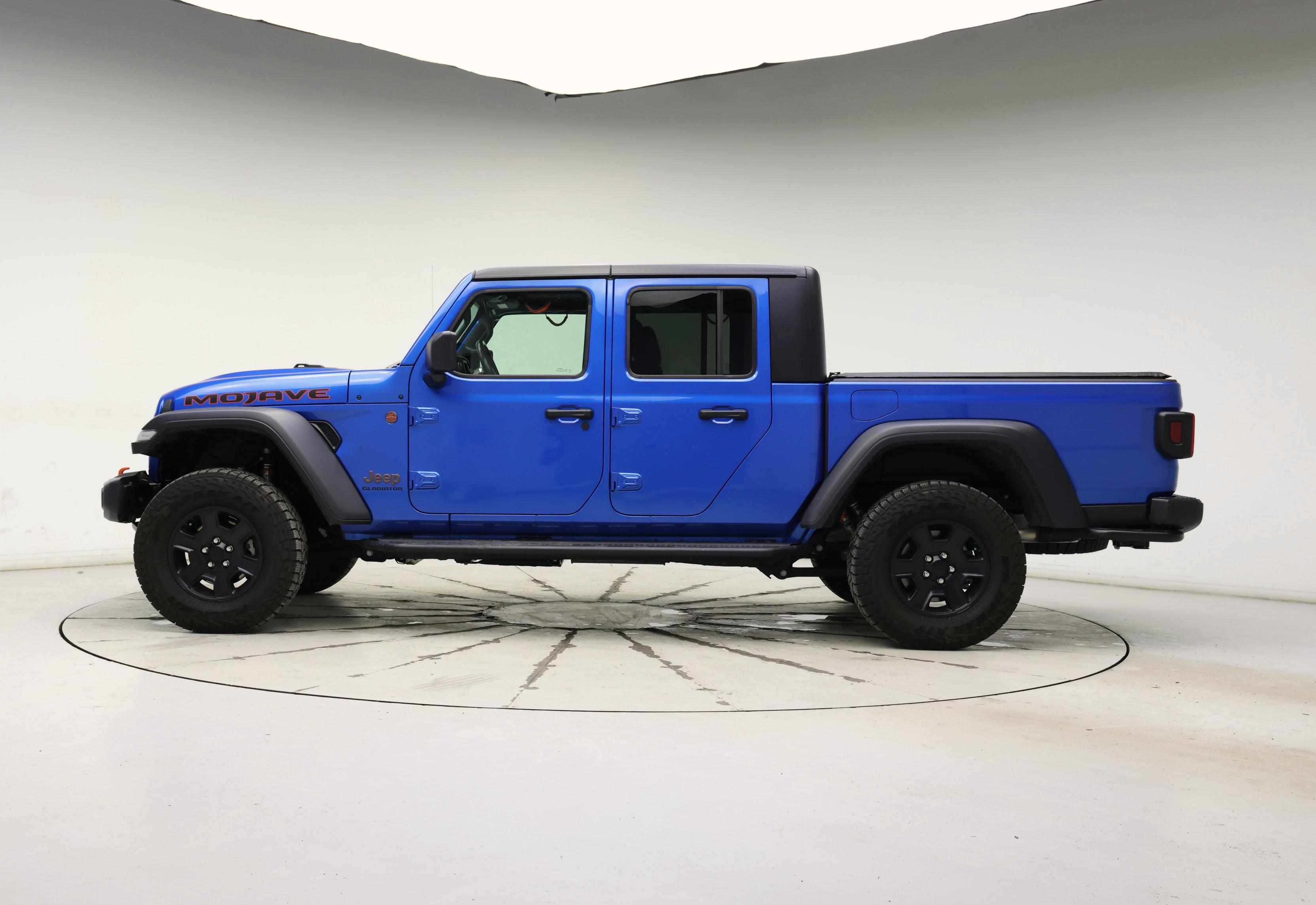 Thumbnail: 2021 Jeep Gladiator - 3