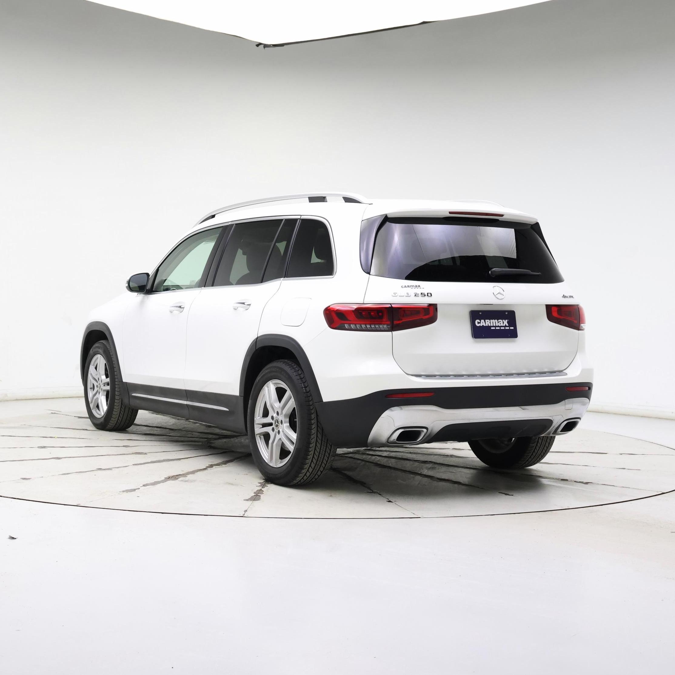 Thumbnail: 2022 Mercedes-Benz GLB - 2