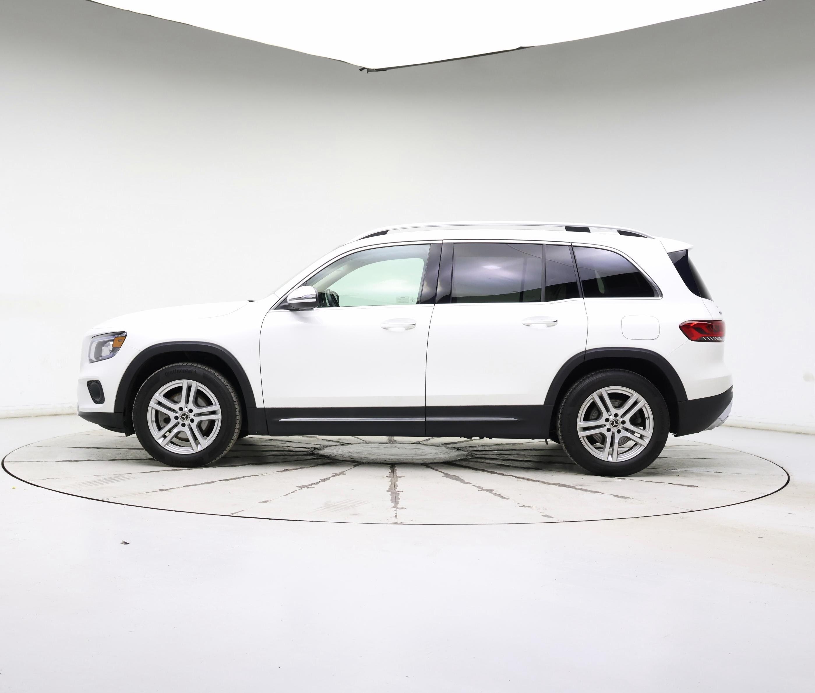 Thumbnail: 2022 Mercedes-Benz GLB - 3