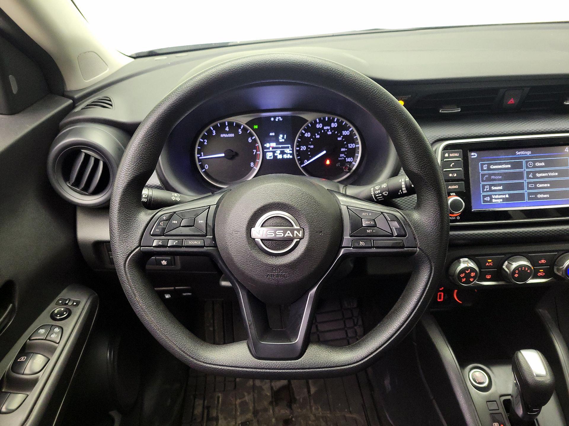 Thumbnail: 2023 Nissan Kicks - 10