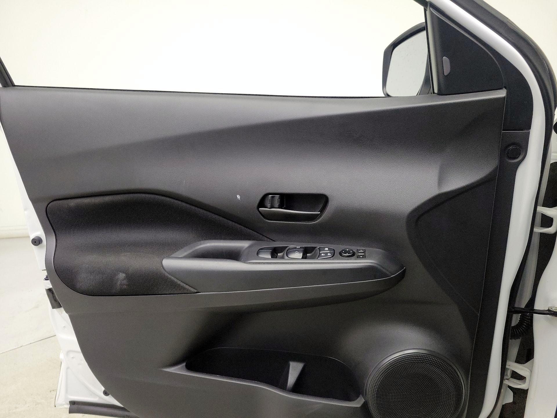 Thumbnail: 2023 Nissan Kicks - 12