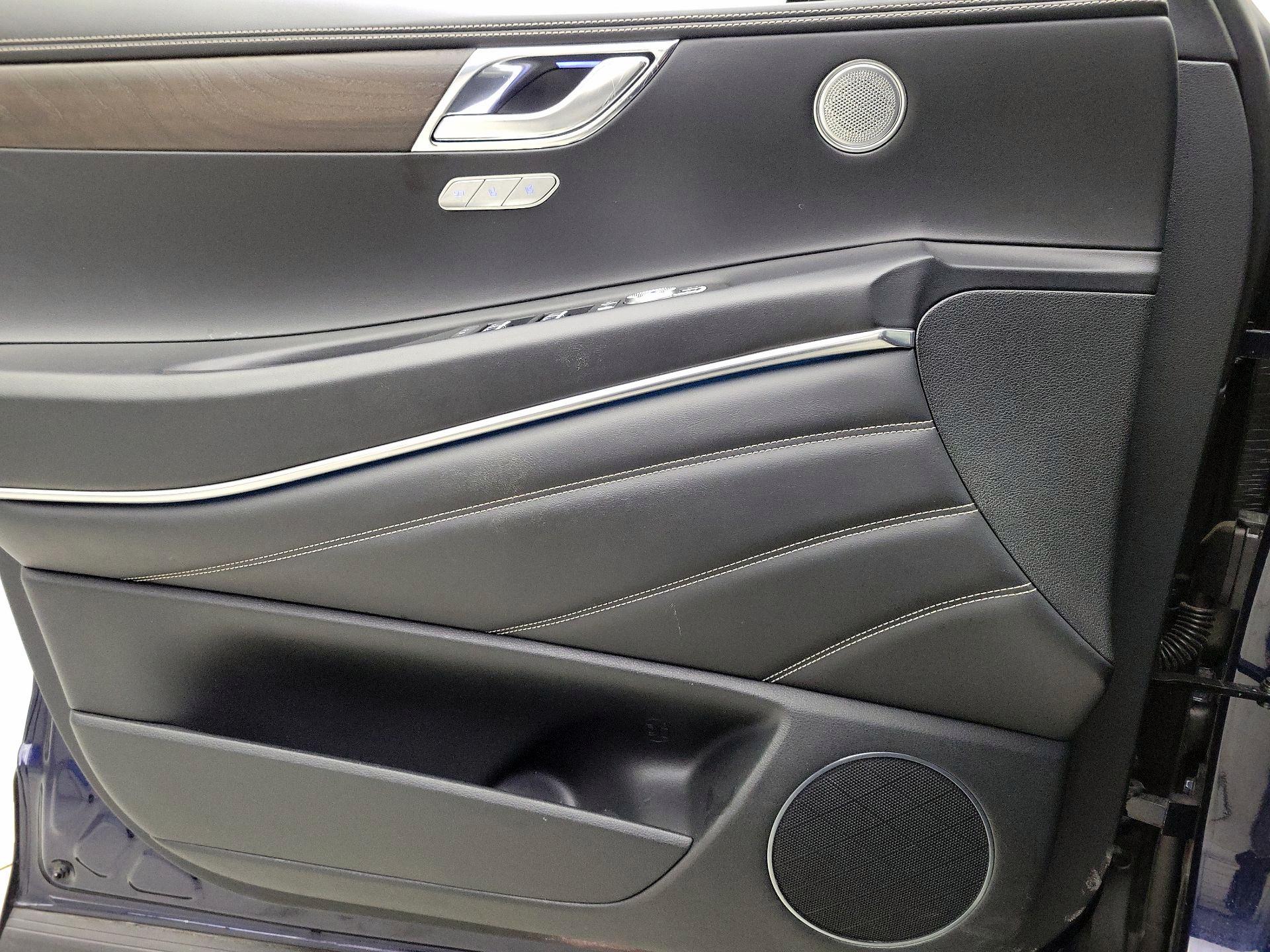 Thumbnail: 2024 Genesis GV80 - 12