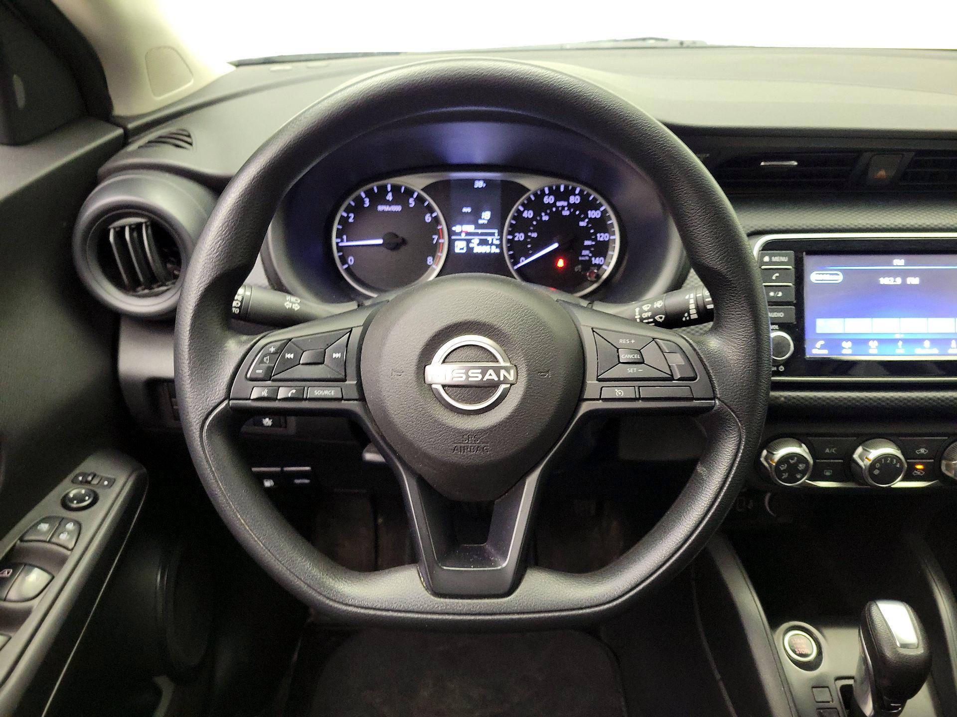 Thumbnail: 2023 Nissan Kicks - 10