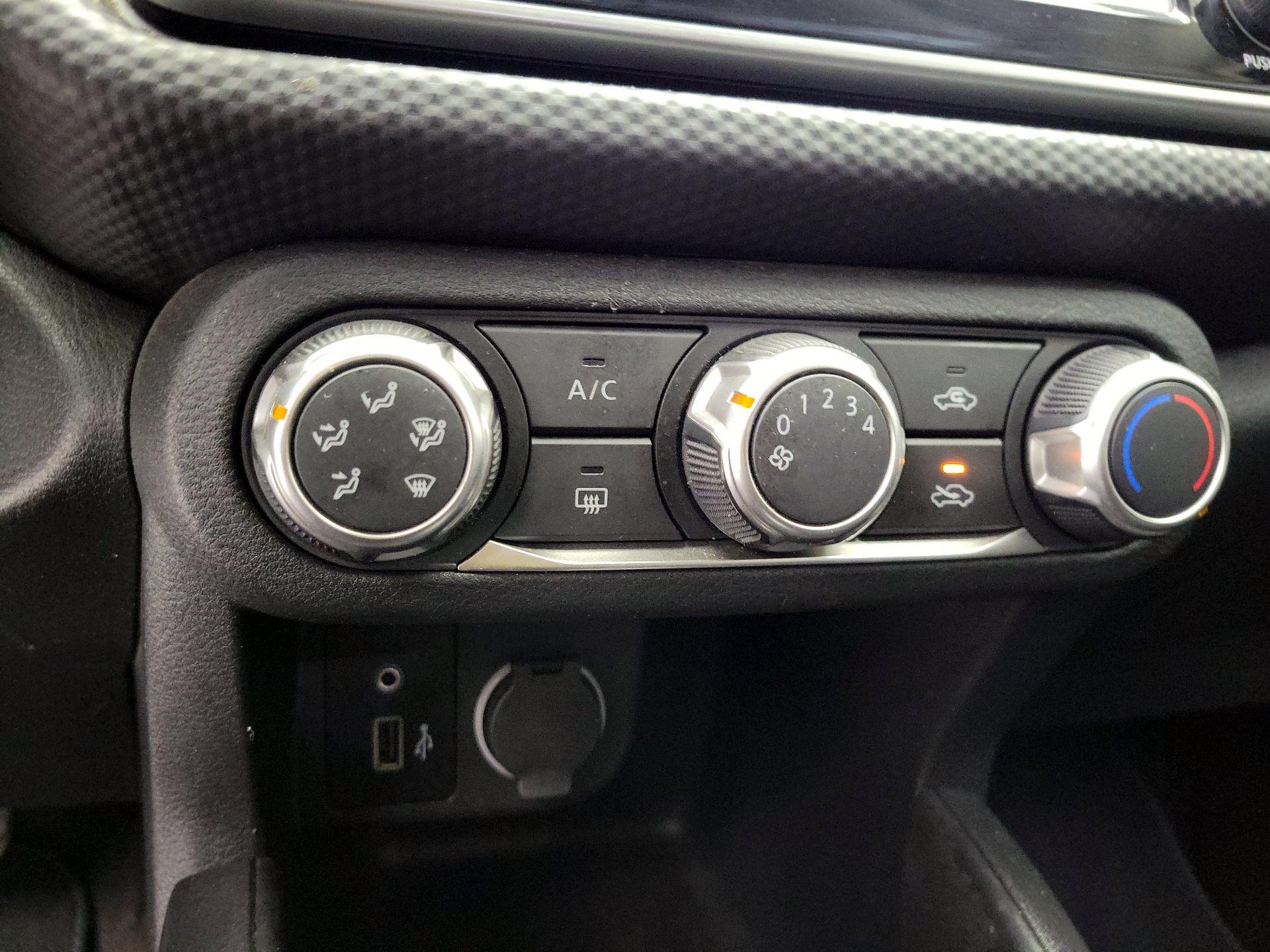 Thumbnail: 2023 Nissan Kicks - 15