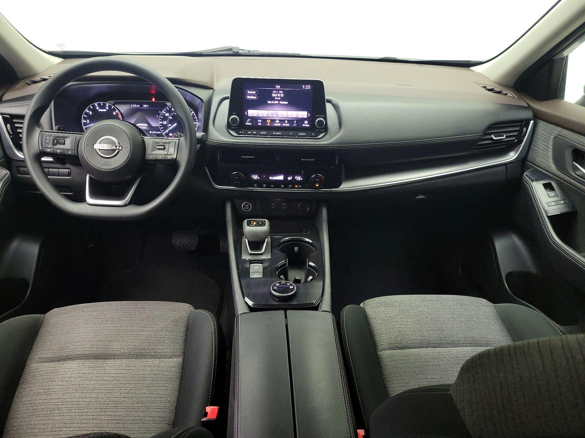 Thumbnail: 2022 Nissan Rogue - 9