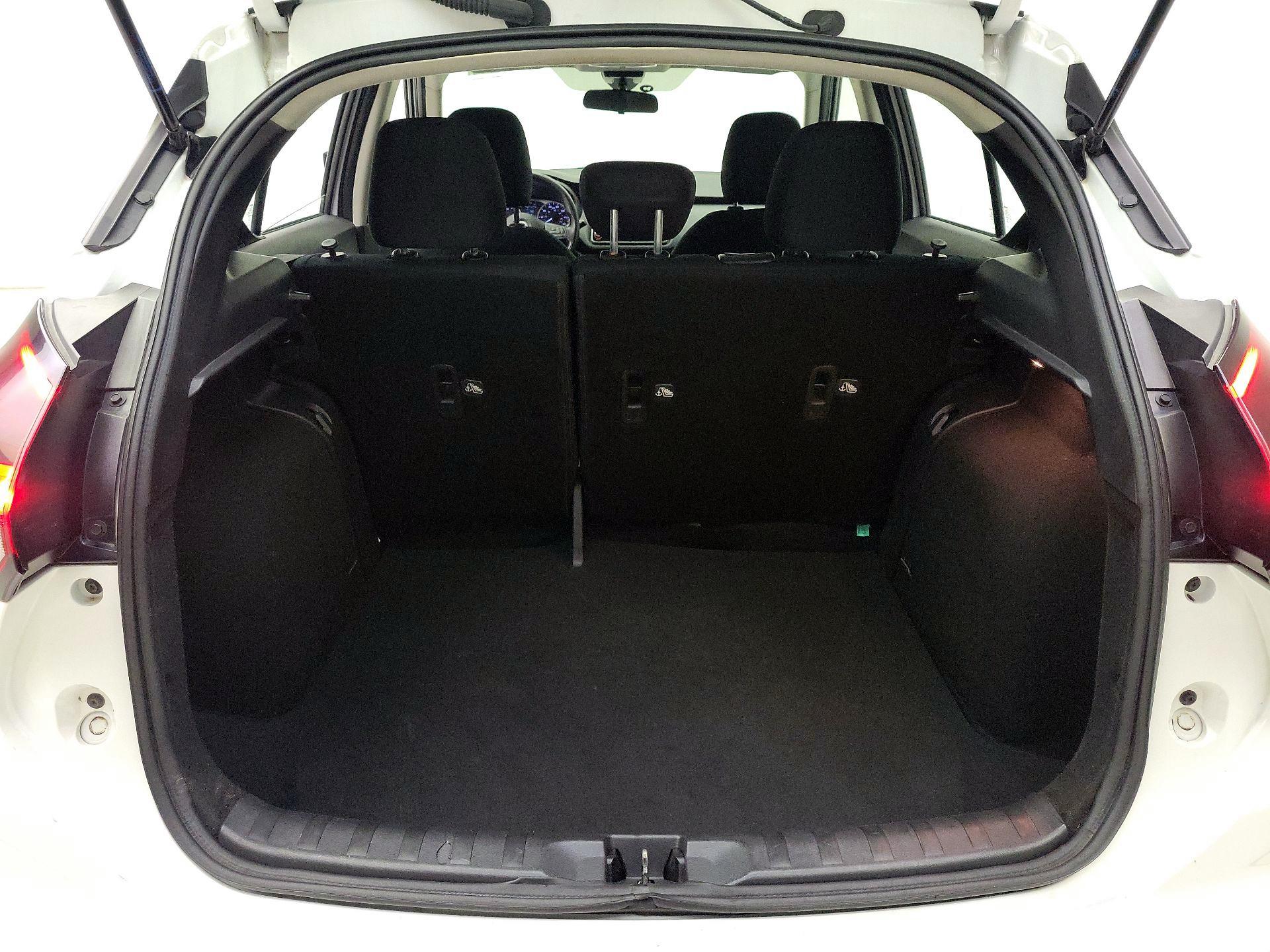 Thumbnail: 2023 Nissan Kicks - 20