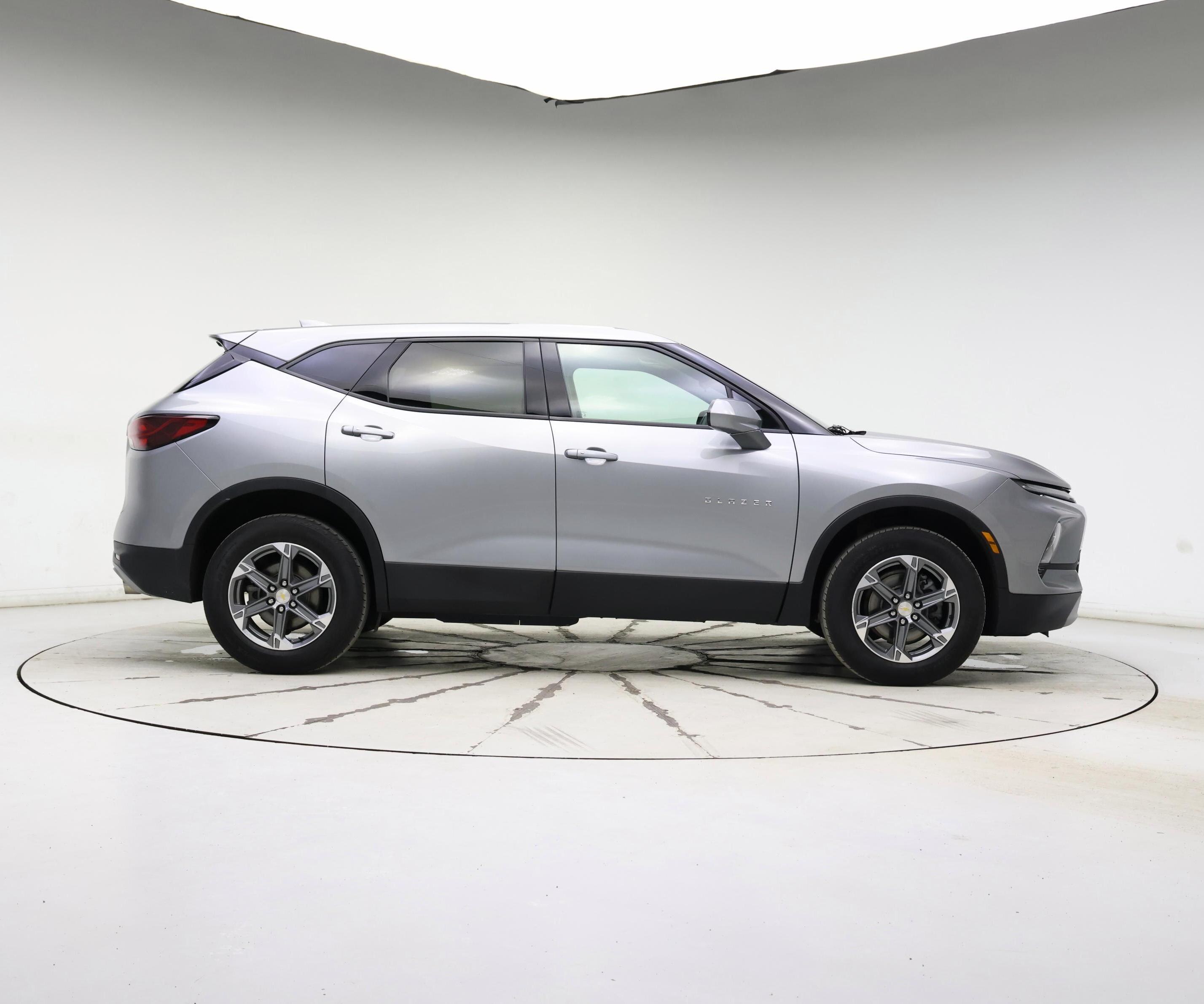 Thumbnail: 2023 Chevrolet Blazer - 7