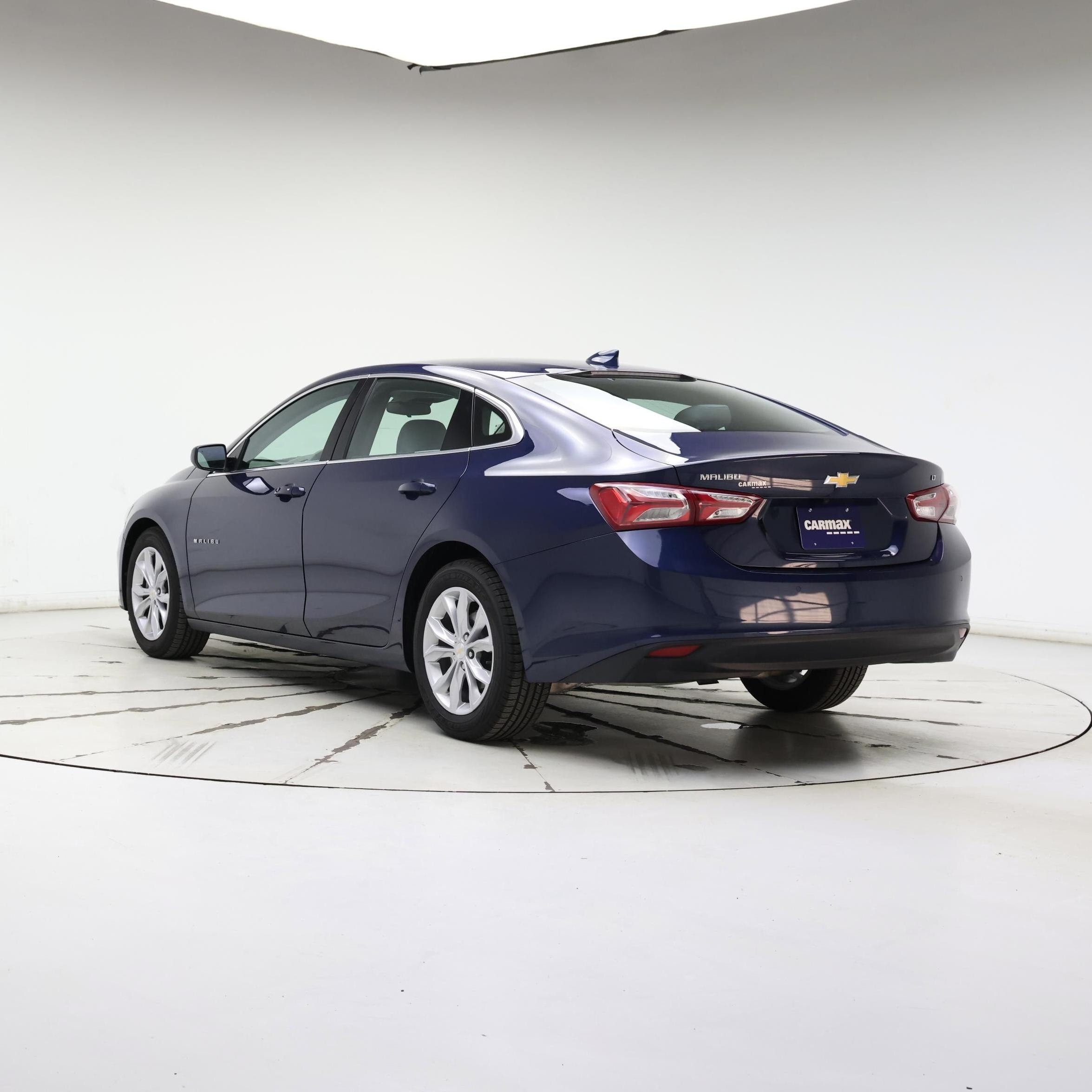 Thumbnail: 2022 Chevrolet Malibu - 2