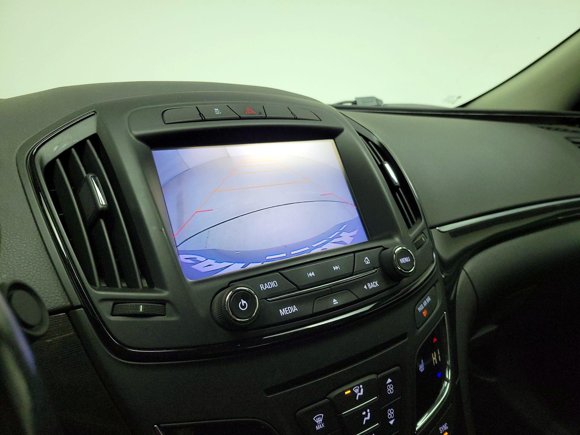 Thumbnail: 2016 Buick Regal - 14