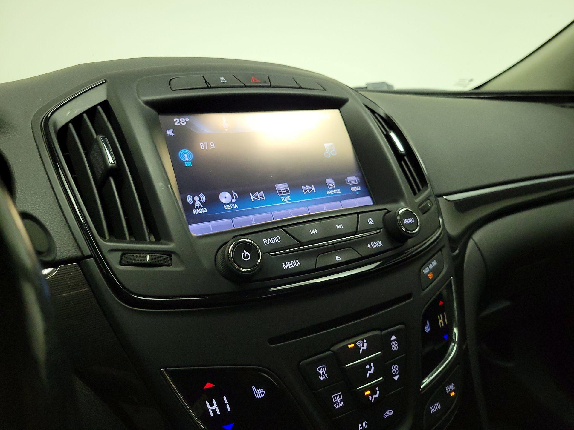 Thumbnail: 2016 Buick Regal - 15