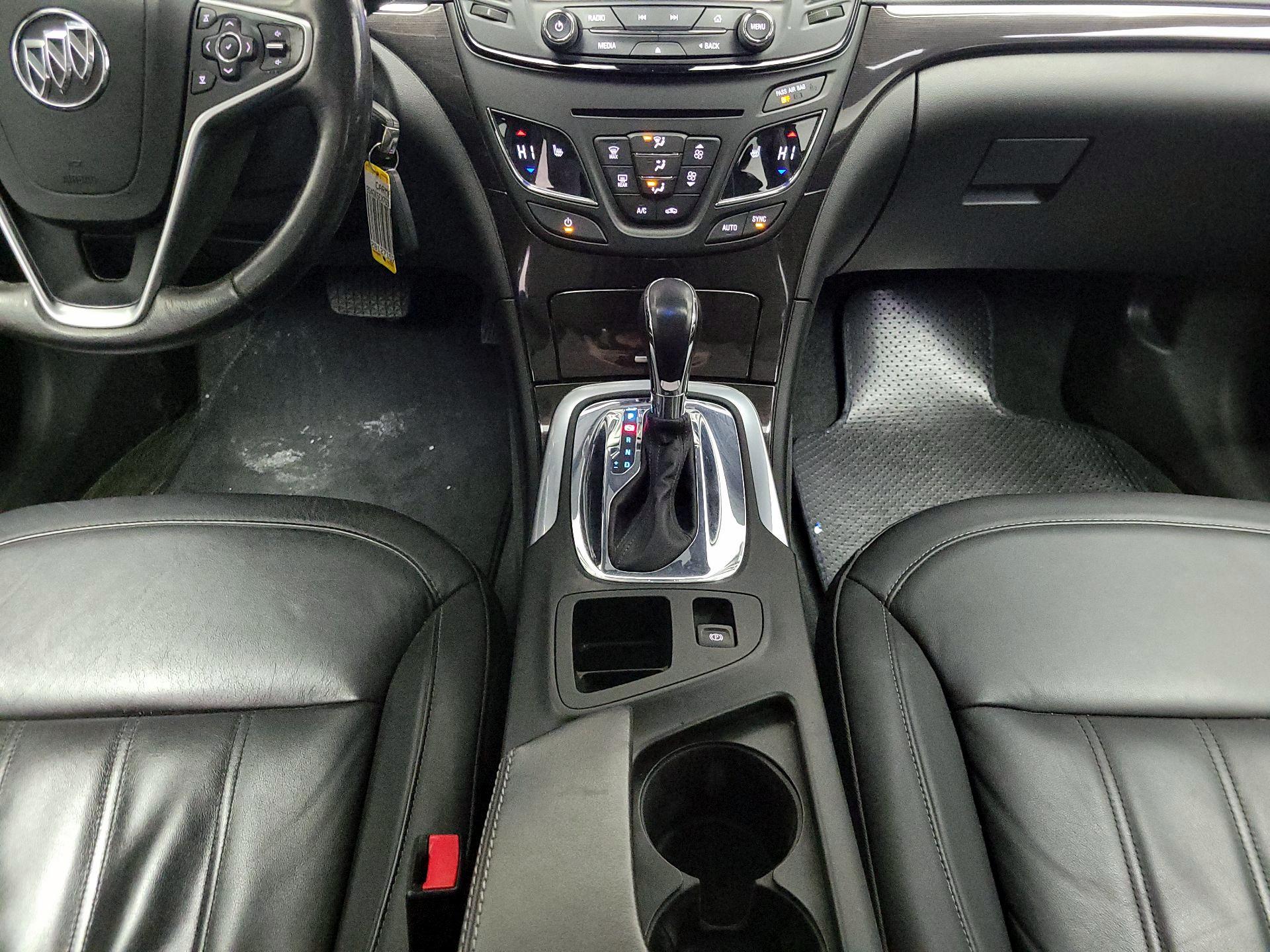 Thumbnail: 2016 Buick Regal - 17